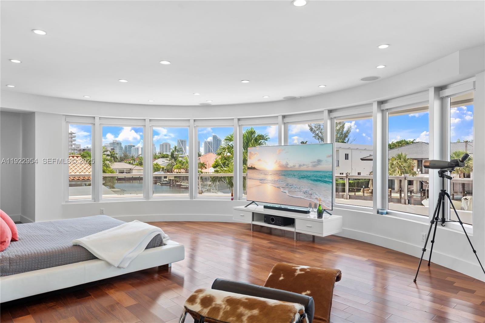 3344 NE 167th St North Miami Beach, FL 33160