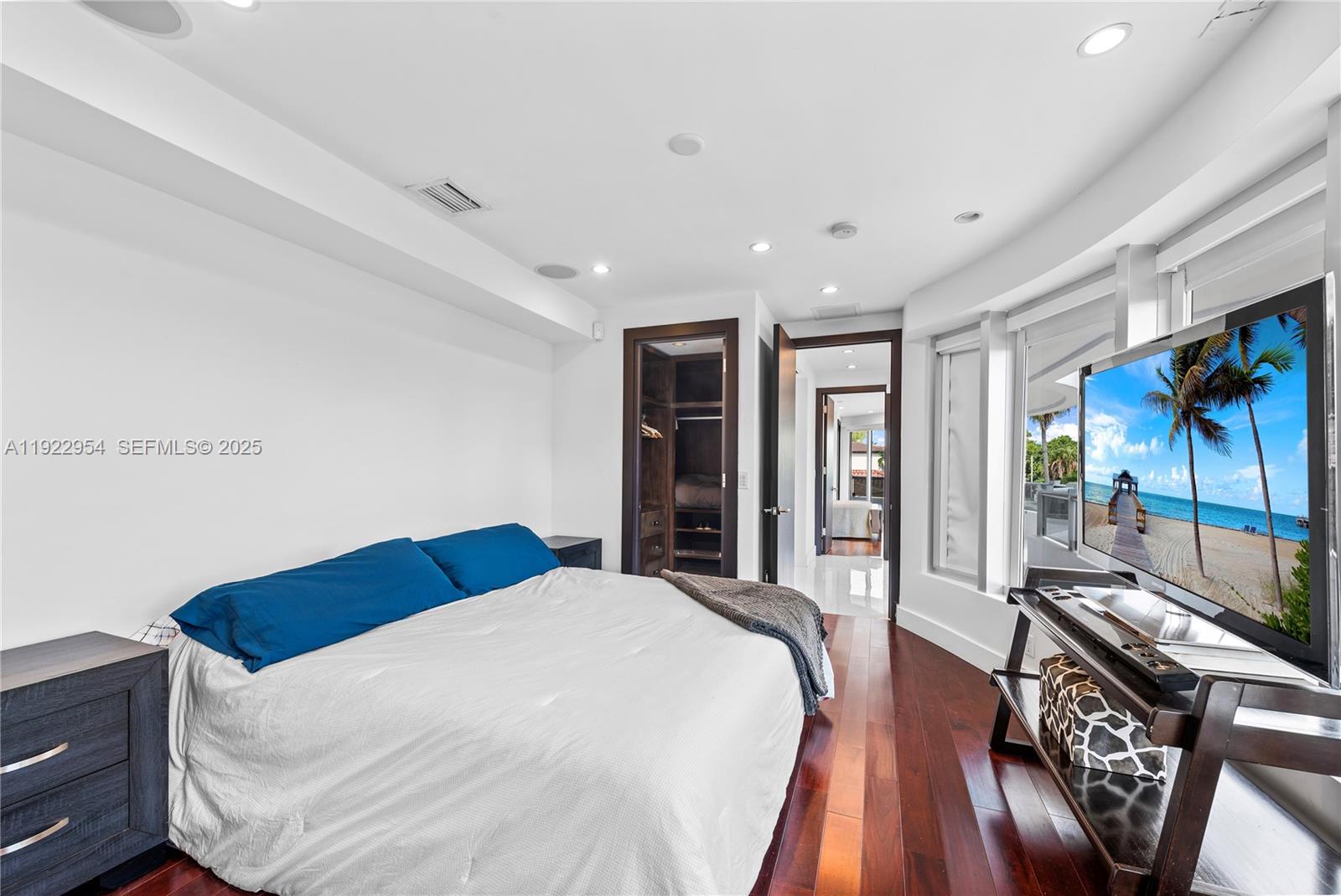 3344 NE 167th St North Miami Beach, FL 33160