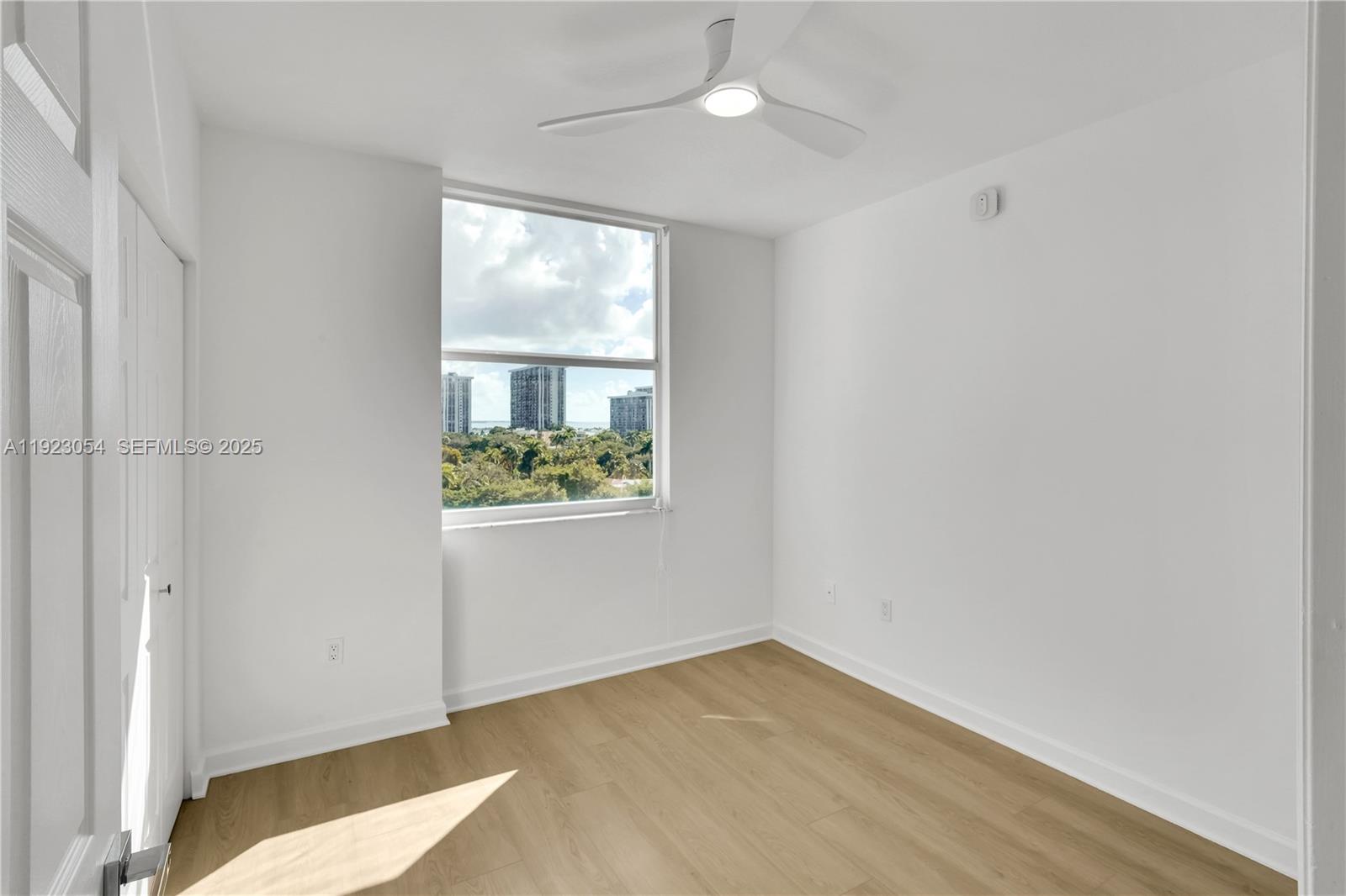 1723 SW 2nd Ave #909 Miami, FL 33129