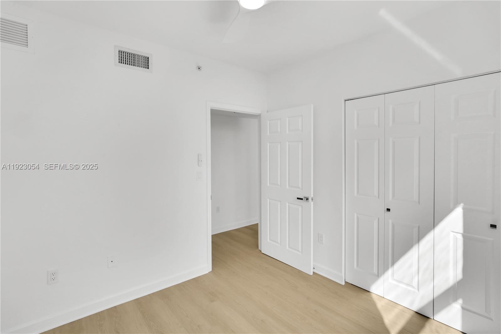 1723 SW 2nd Ave #909 Miami, FL 33129