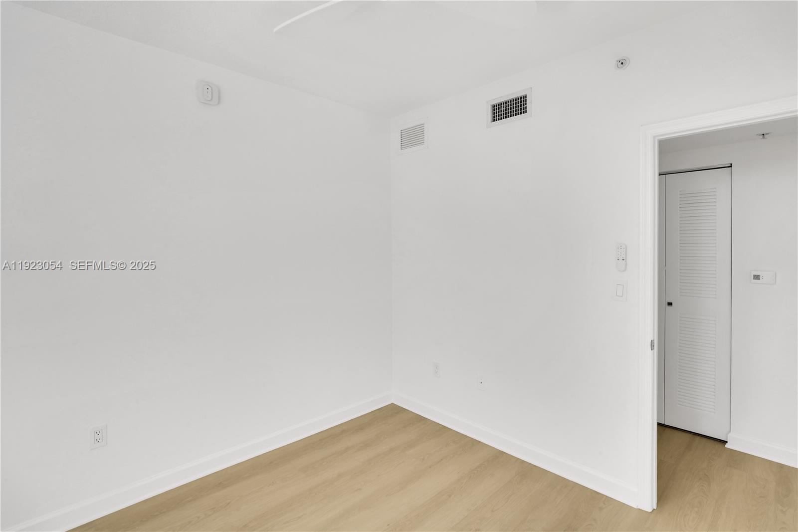 1723 SW 2nd Ave #909 Miami, FL 33129