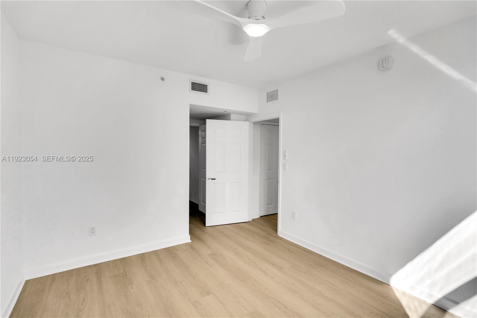 1723 SW 2nd Ave #909 Miami, FL 33129