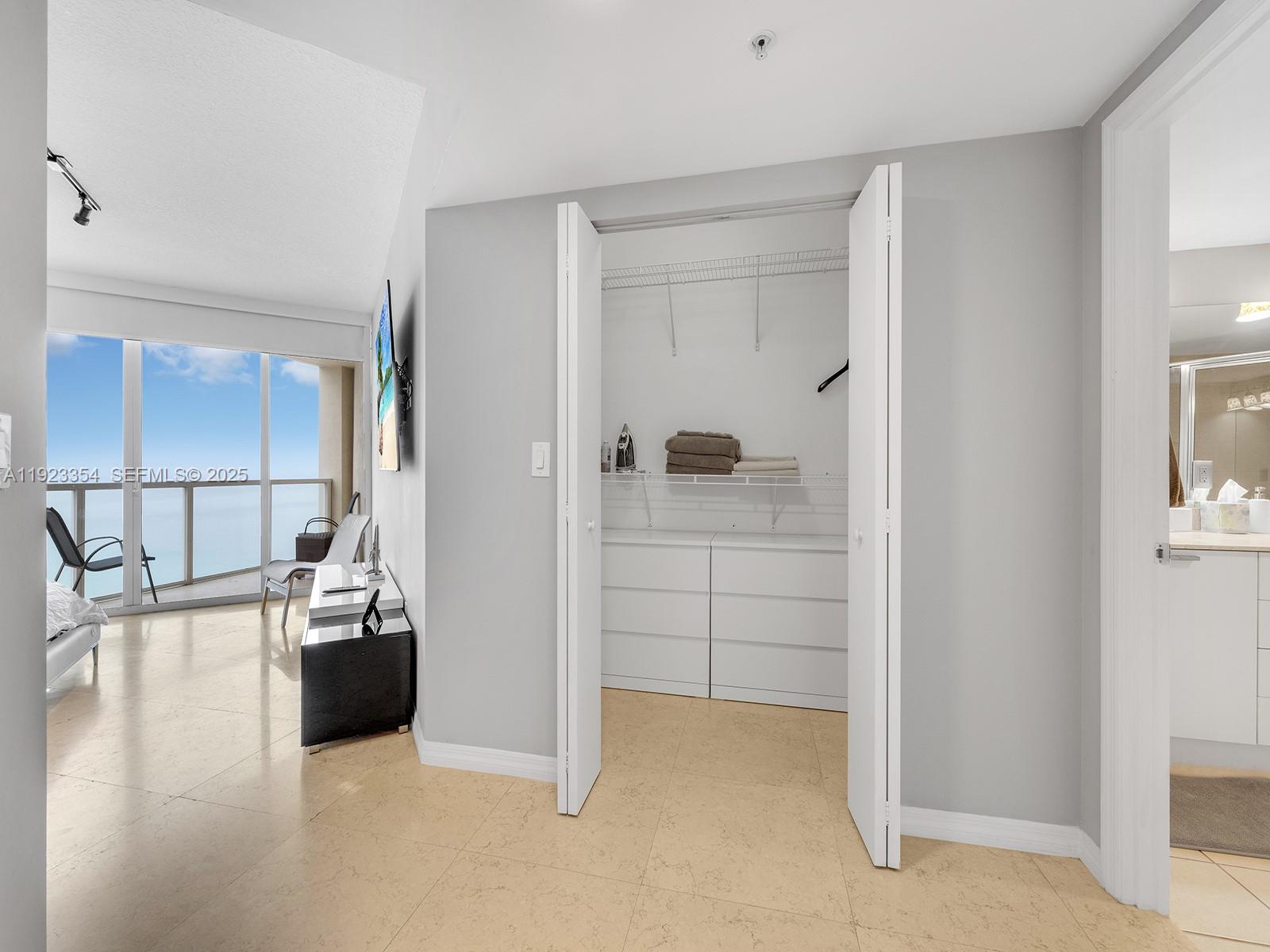 16699 Collins Ave #2906 Sunny Isles Beach, FL 33160