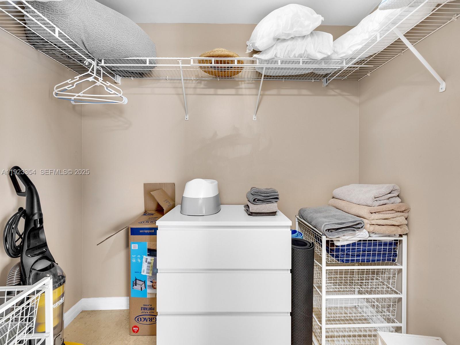 16699 Collins Ave #2906 Sunny Isles Beach, FL 33160