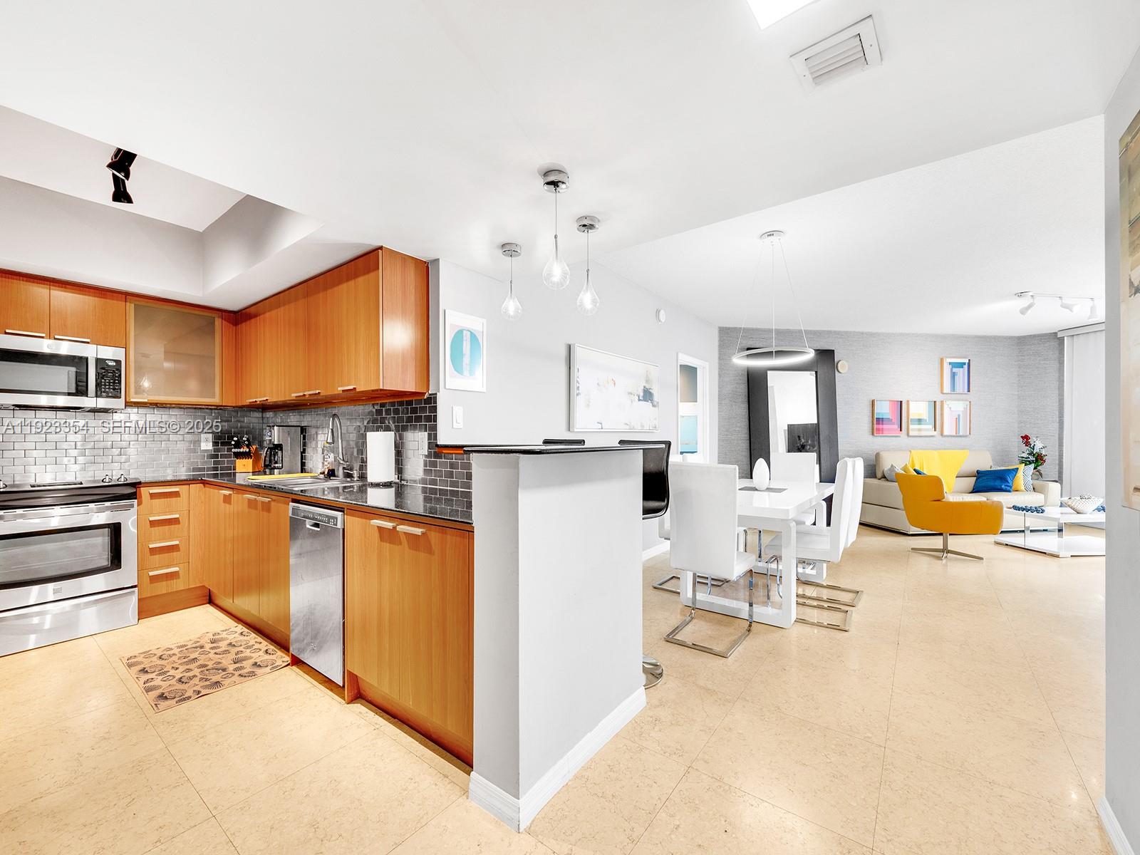 16699 Collins Ave #2906 Sunny Isles Beach, FL 33160