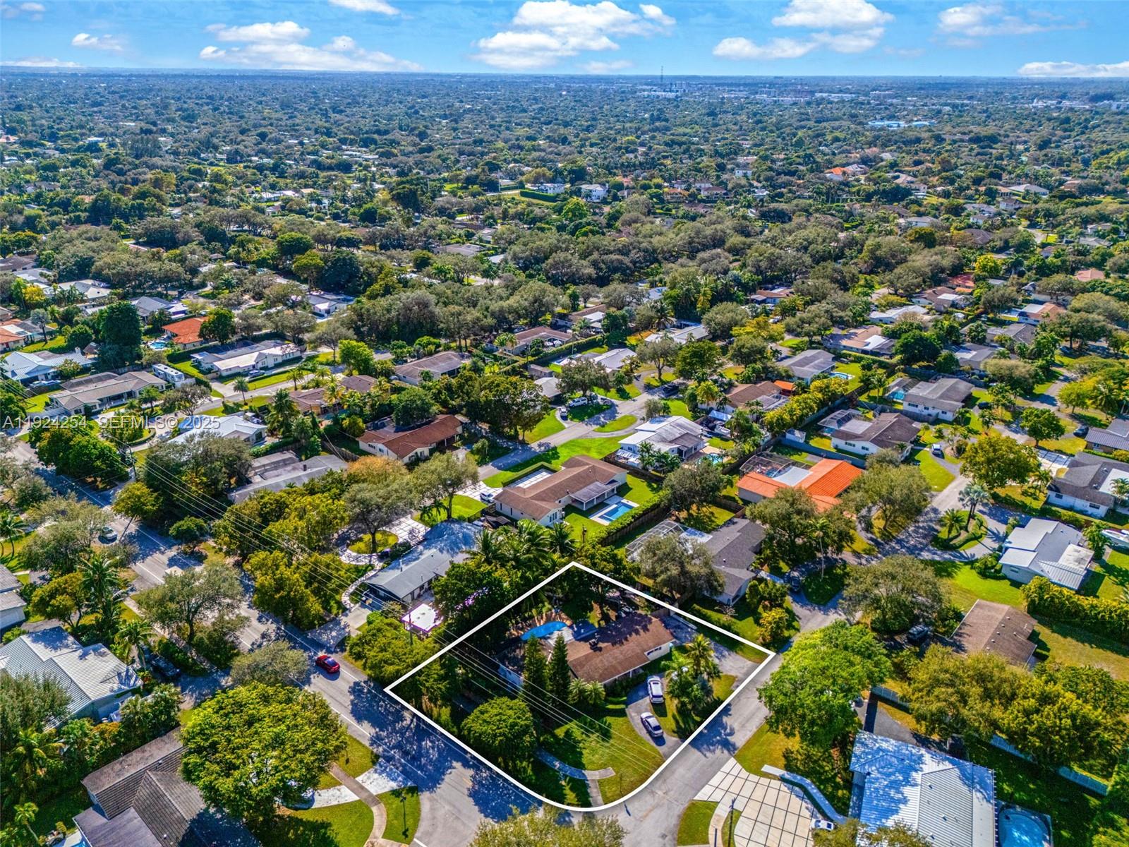 8200 SW 164th St Palmetto Bay, FL 33157