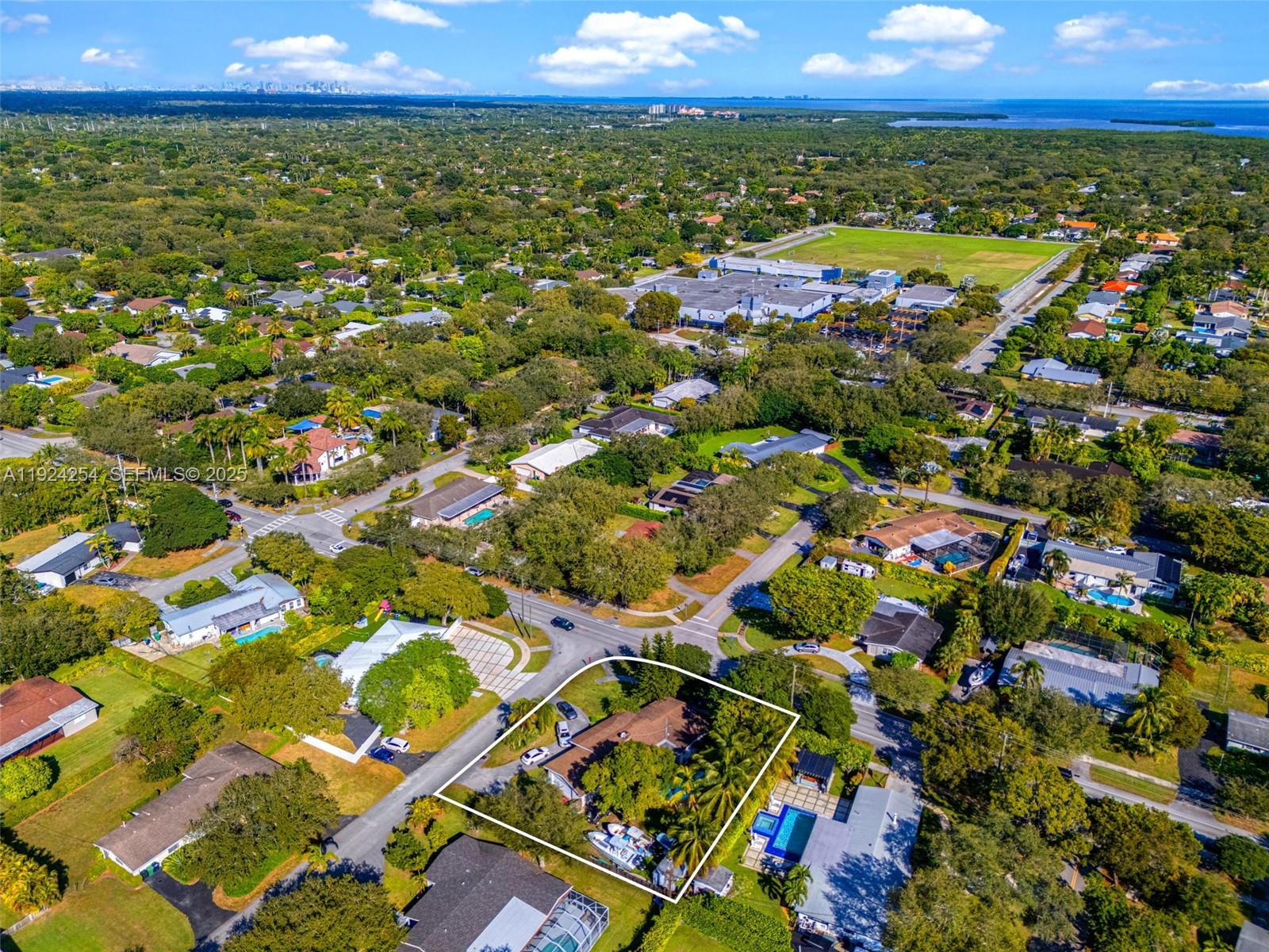 8200 SW 164th St Palmetto Bay, FL 33157