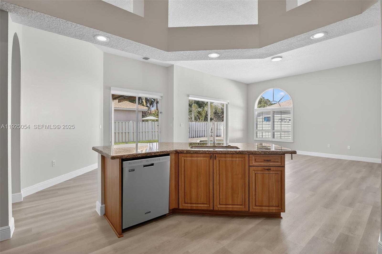 13715 NW 21st St Pembroke Pines, FL 33028