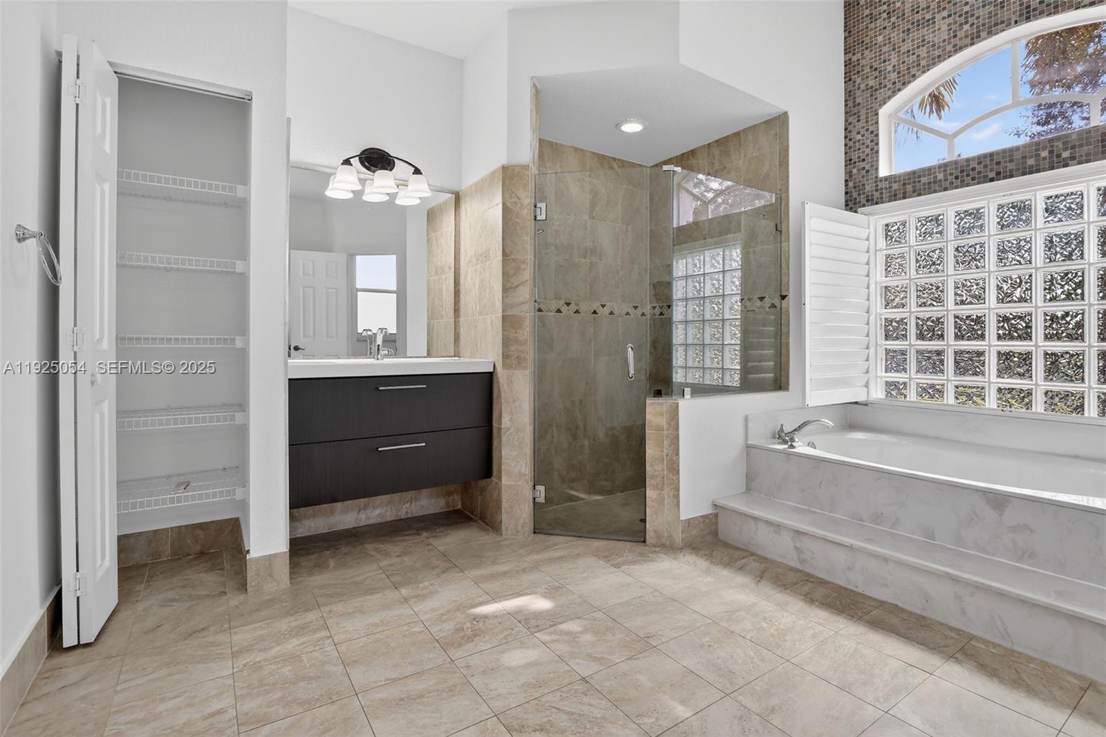 13715 NW 21st St Pembroke Pines, FL 33028