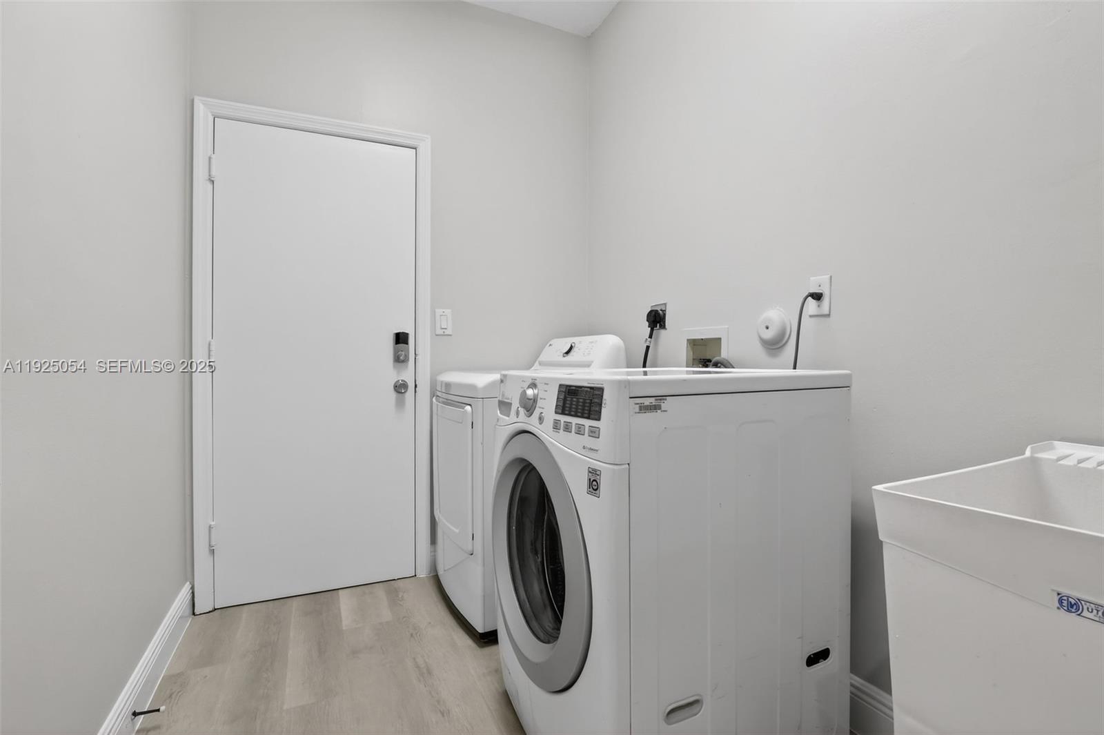 13715 NW 21st St Pembroke Pines, FL 33028