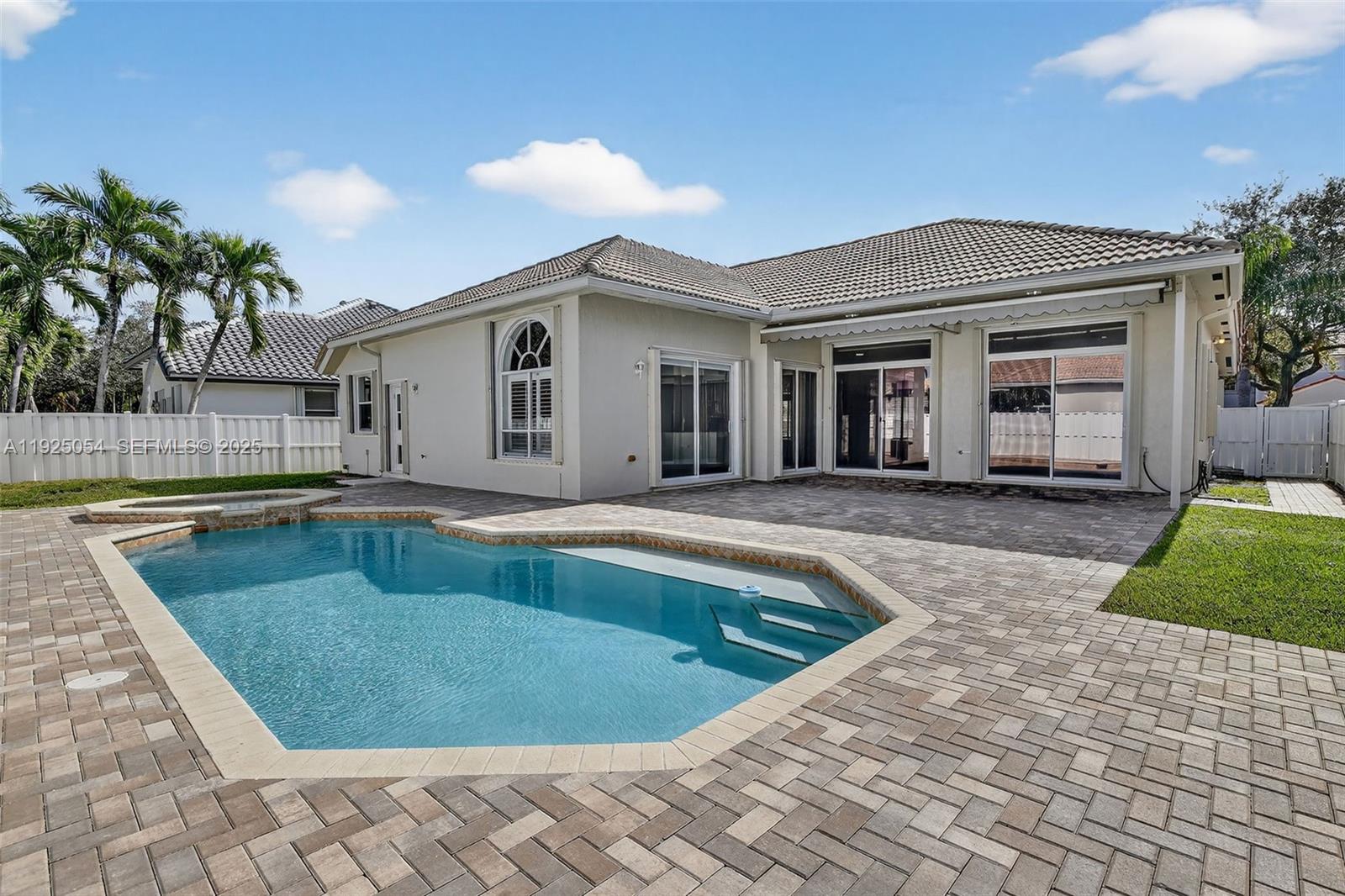 13715 NW 21st St Pembroke Pines, FL 33028