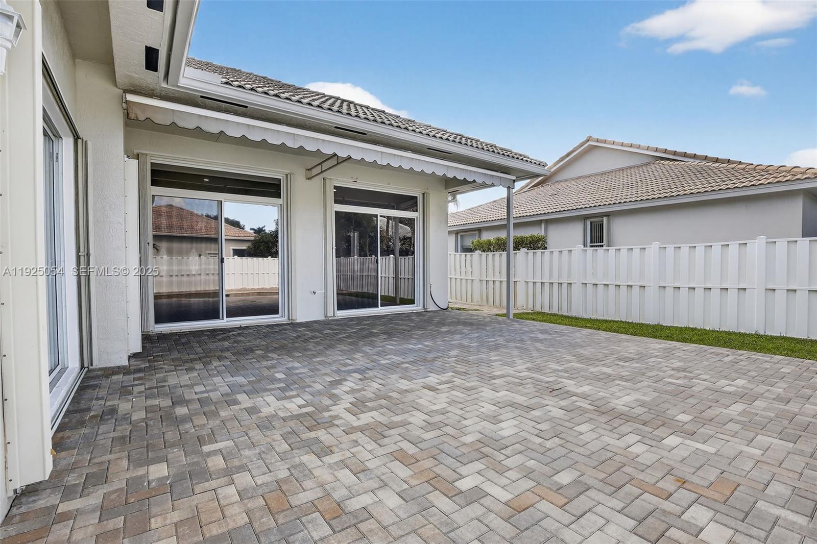 13715 NW 21st St Pembroke Pines, FL 33028