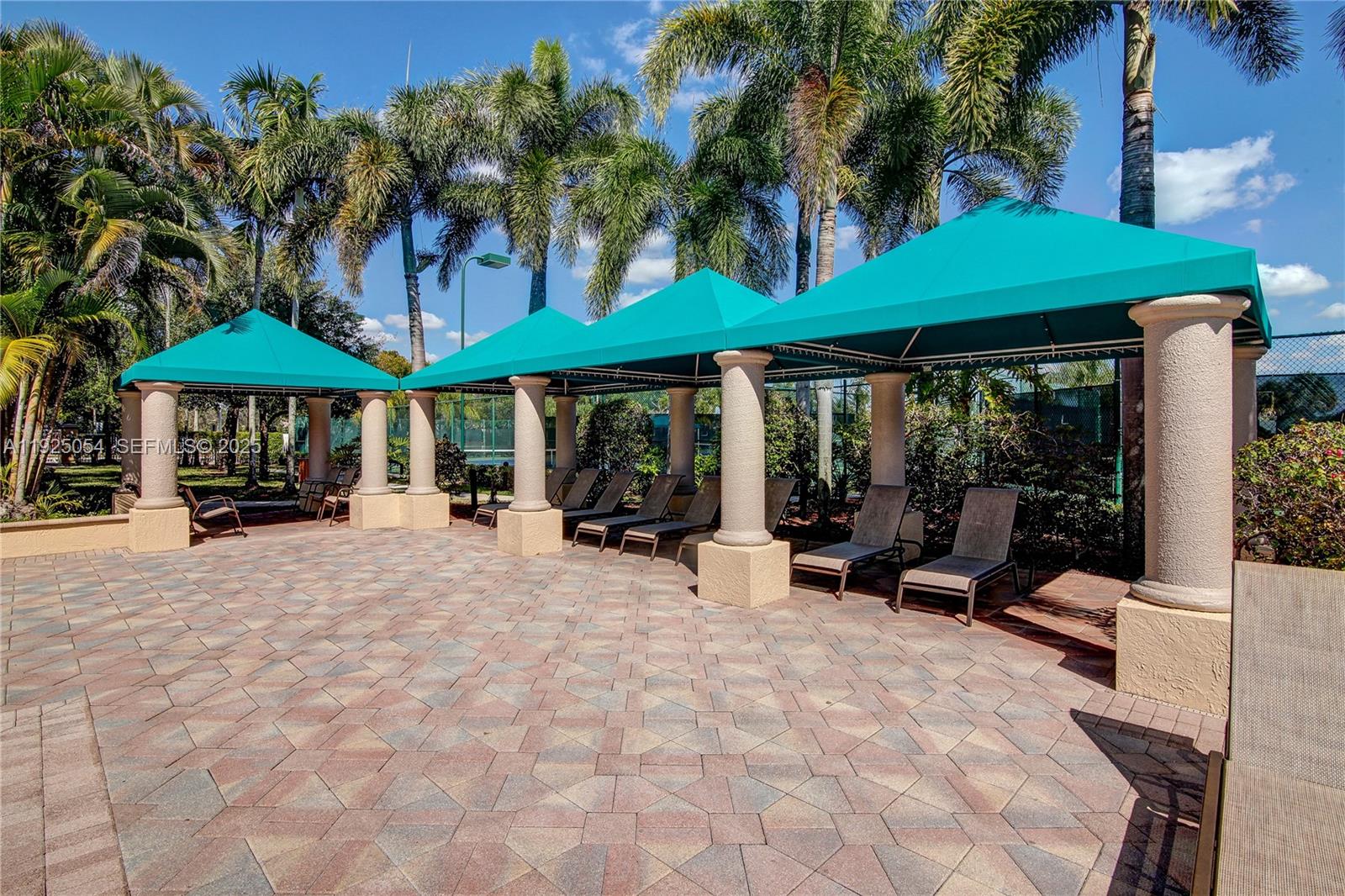 13715 NW 21st St Pembroke Pines, FL 33028