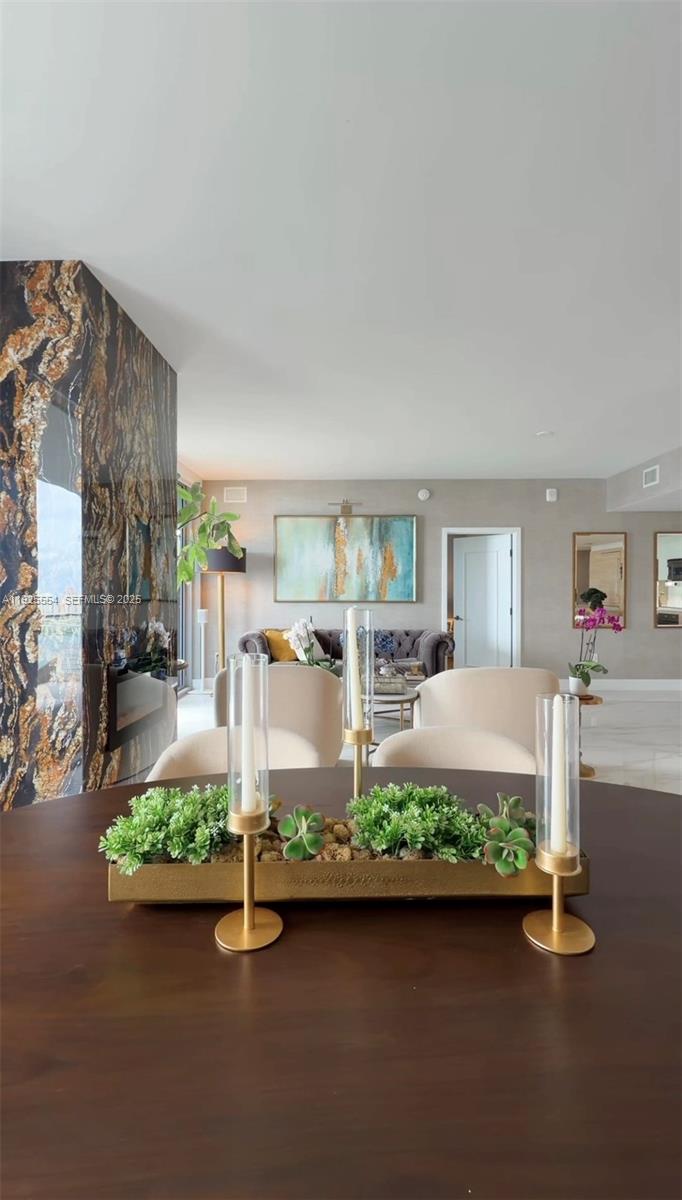 16385 Biscayne Blvd North Miami Beach, FL 33160