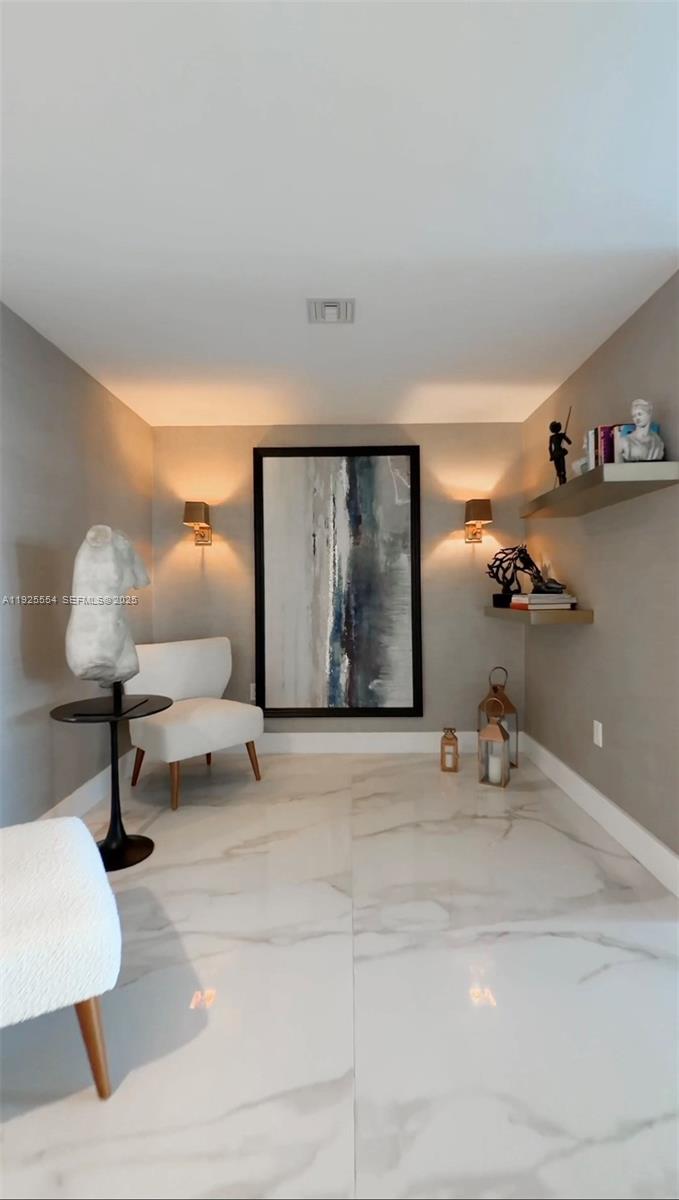 16385 Biscayne Blvd North Miami Beach, FL 33160