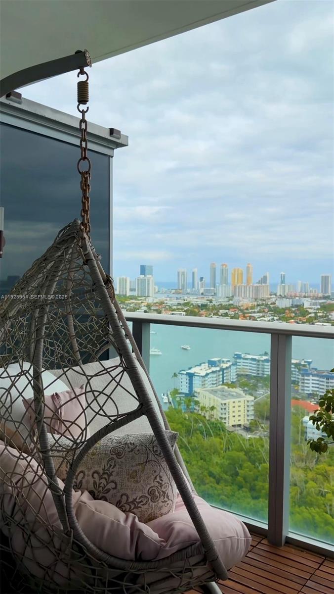 16385 Biscayne Blvd North Miami Beach, FL 33160