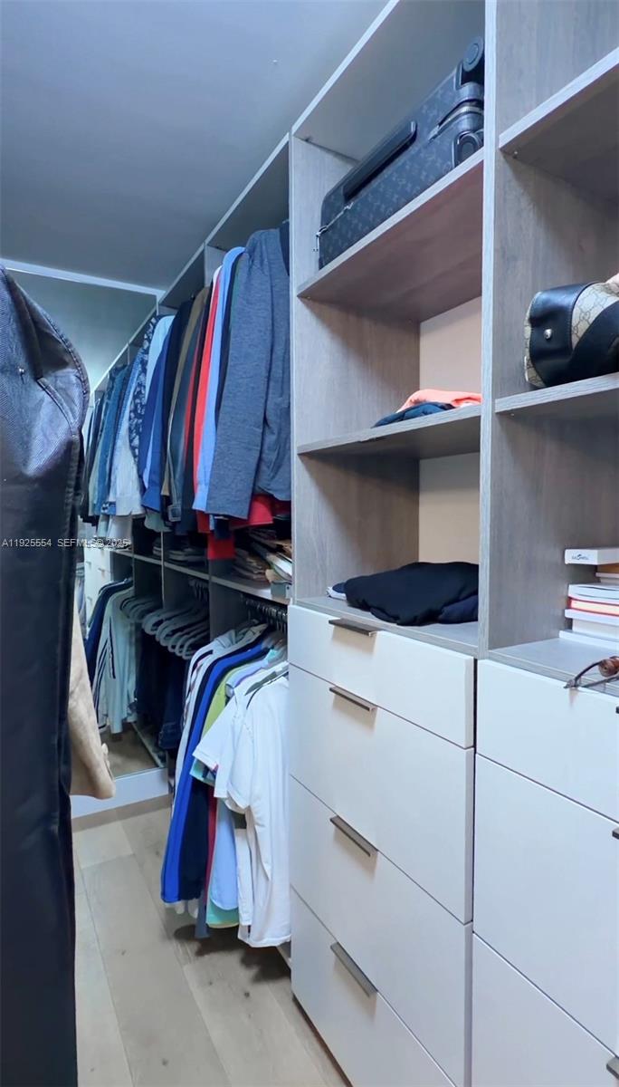 16385 Biscayne Blvd North Miami Beach, FL 33160