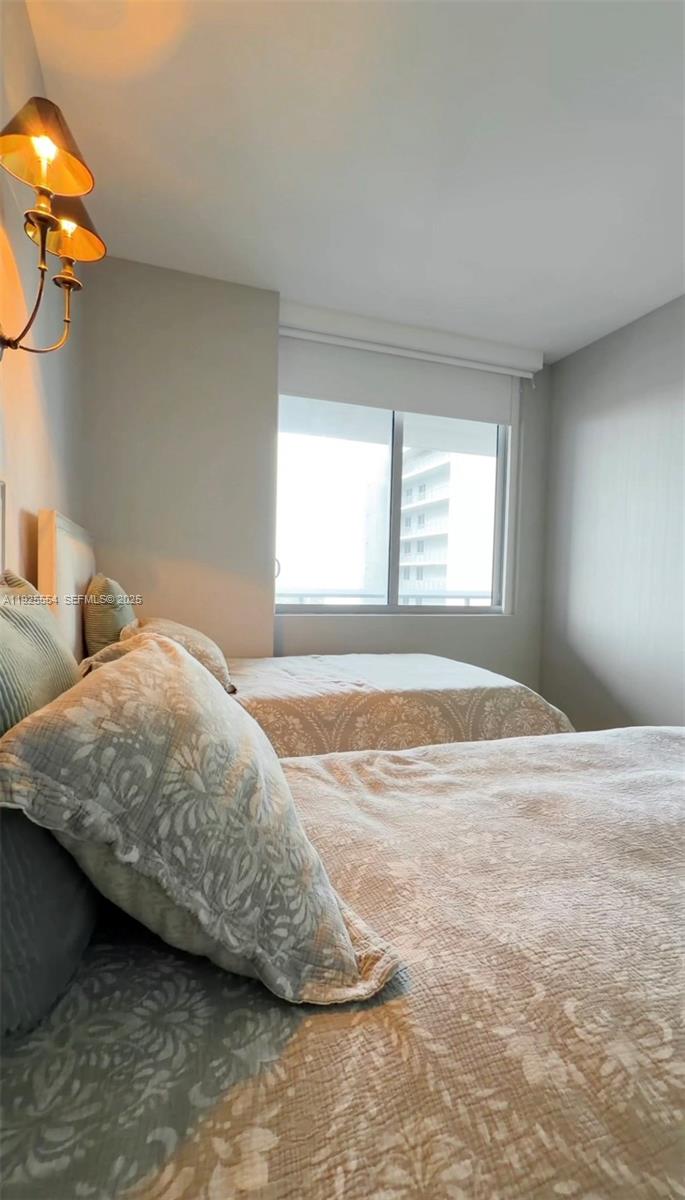 16385 Biscayne Blvd North Miami Beach, FL 33160