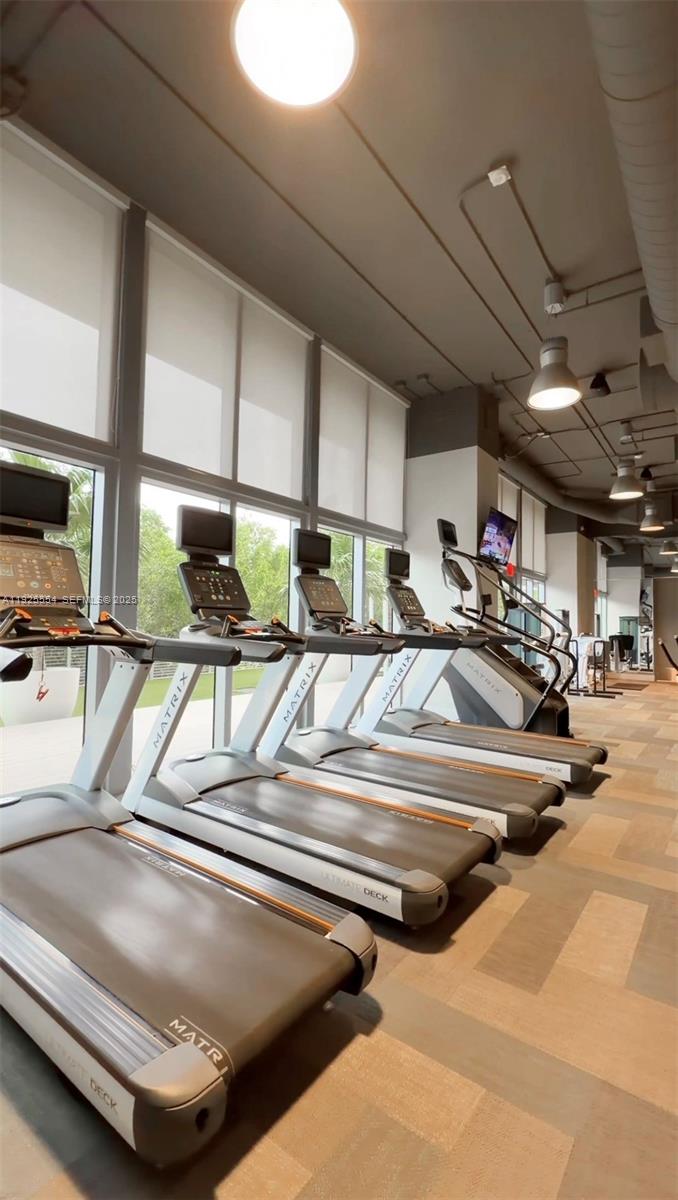 16385 Biscayne Blvd North Miami Beach, FL 33160