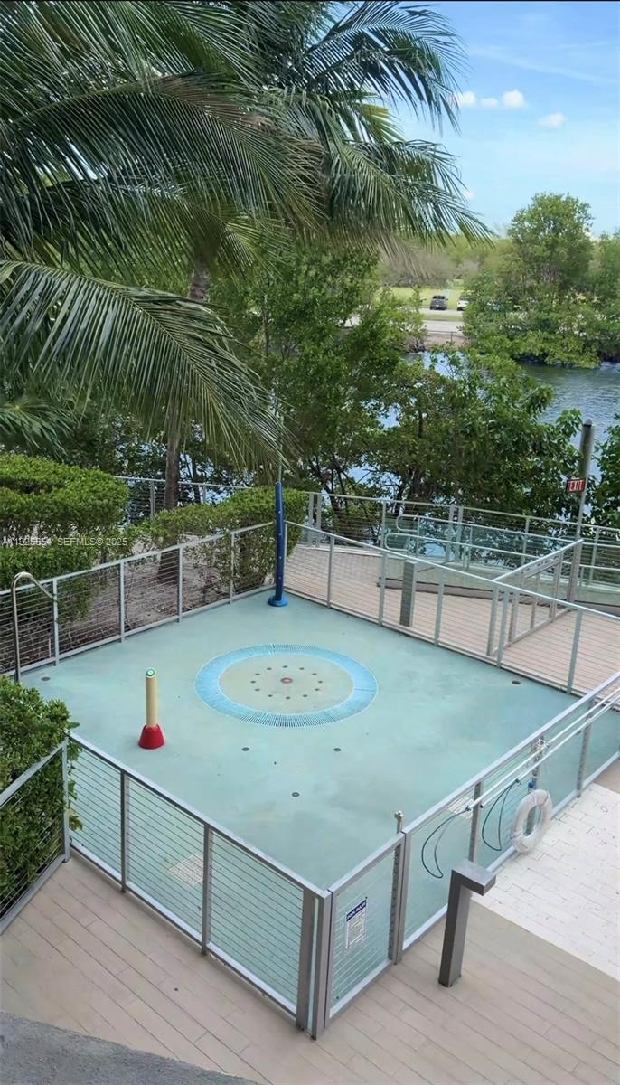 16385 Biscayne Blvd North Miami Beach, FL 33160