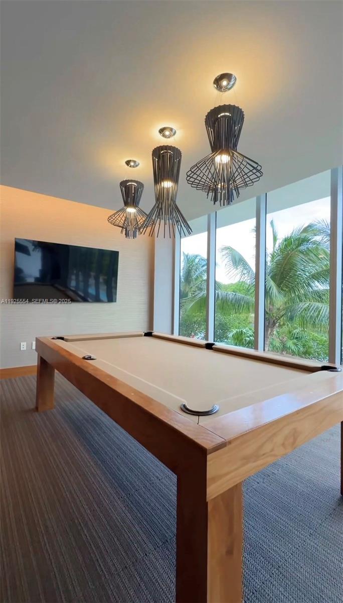 16385 Biscayne Blvd North Miami Beach, FL 33160