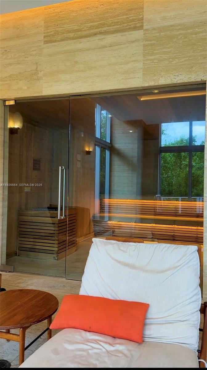 16385 Biscayne Blvd North Miami Beach, FL 33160