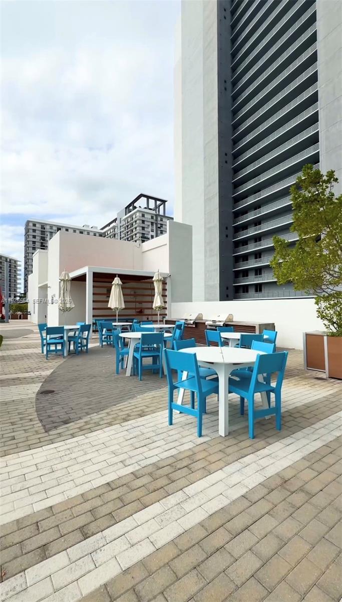 16385 Biscayne Blvd North Miami Beach, FL 33160