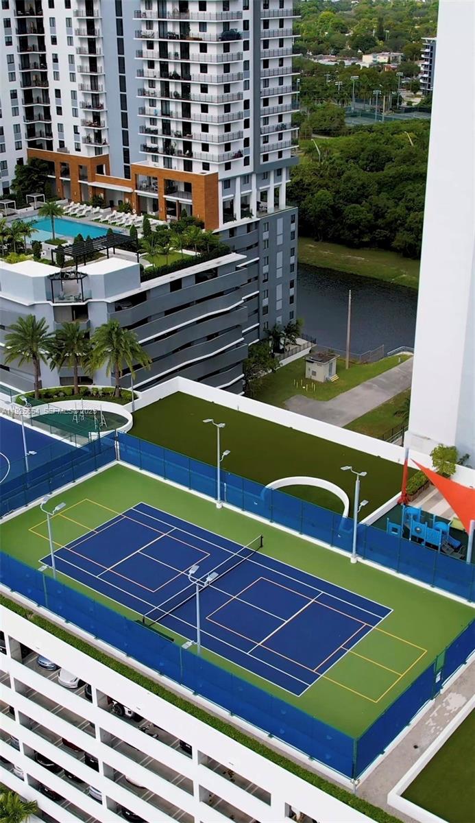 16385 Biscayne Blvd North Miami Beach, FL 33160