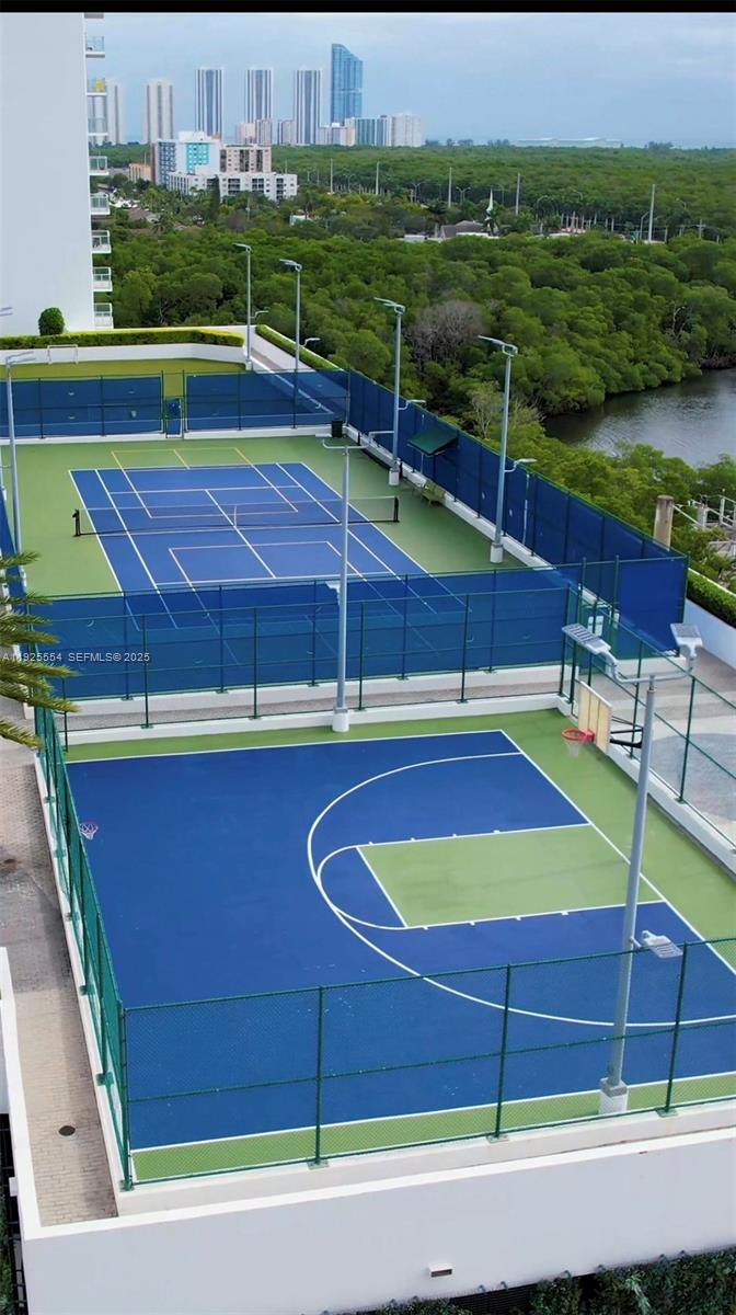 16385 Biscayne Blvd North Miami Beach, FL 33160