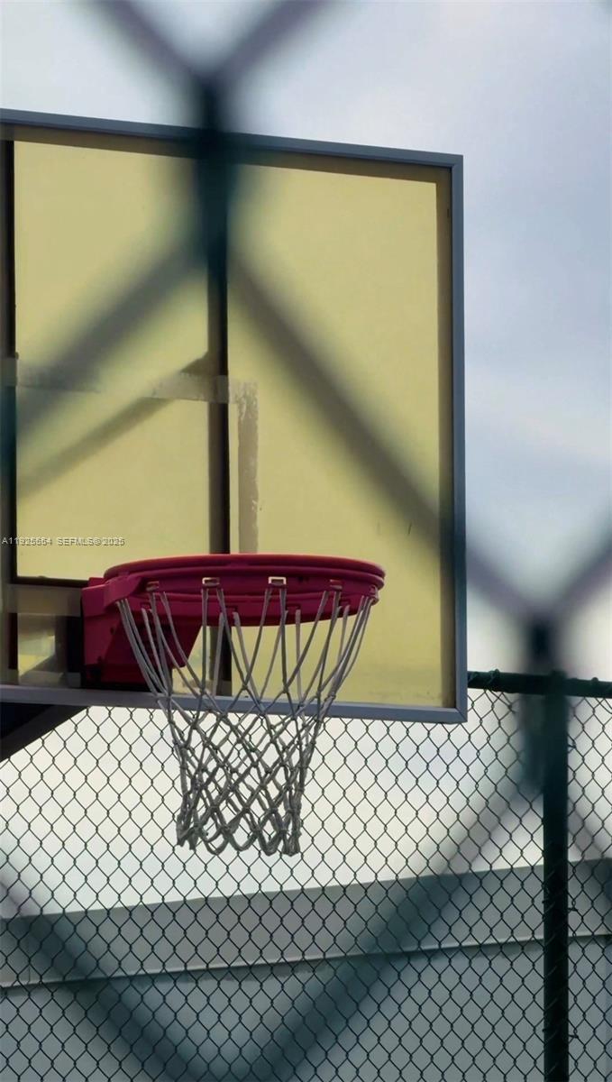 16385 Biscayne Blvd North Miami Beach, FL 33160