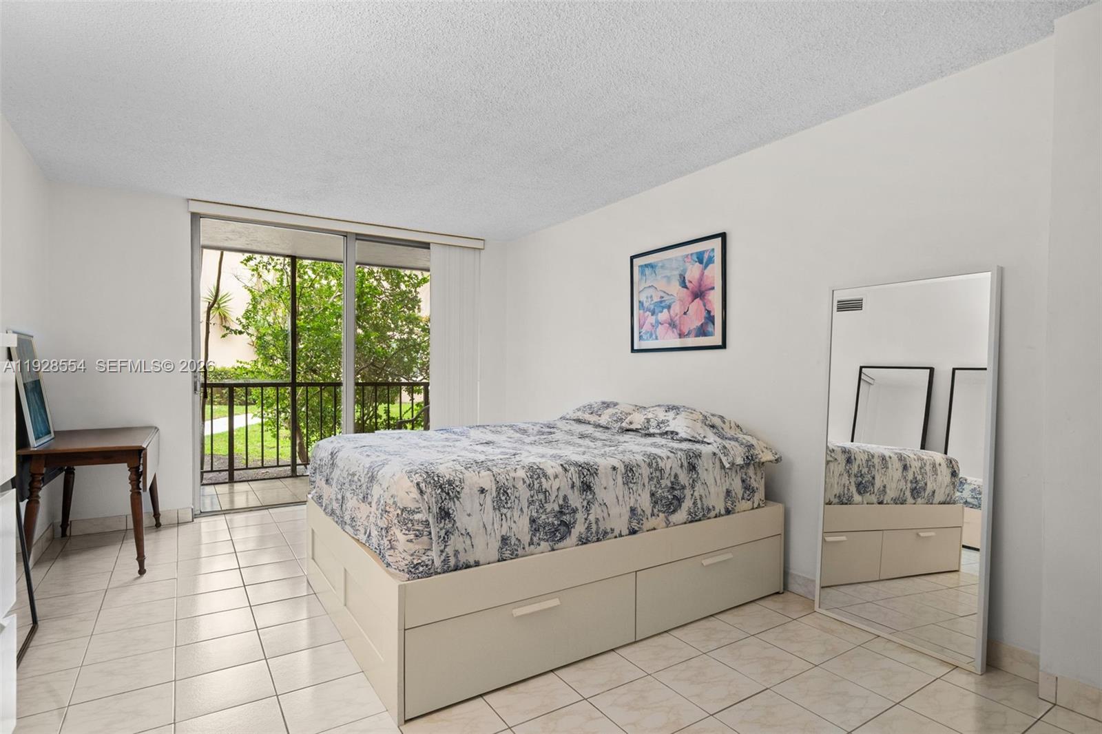 2101 Atlantic Shores Blvd #118 Hallandale Beach, FL 33009