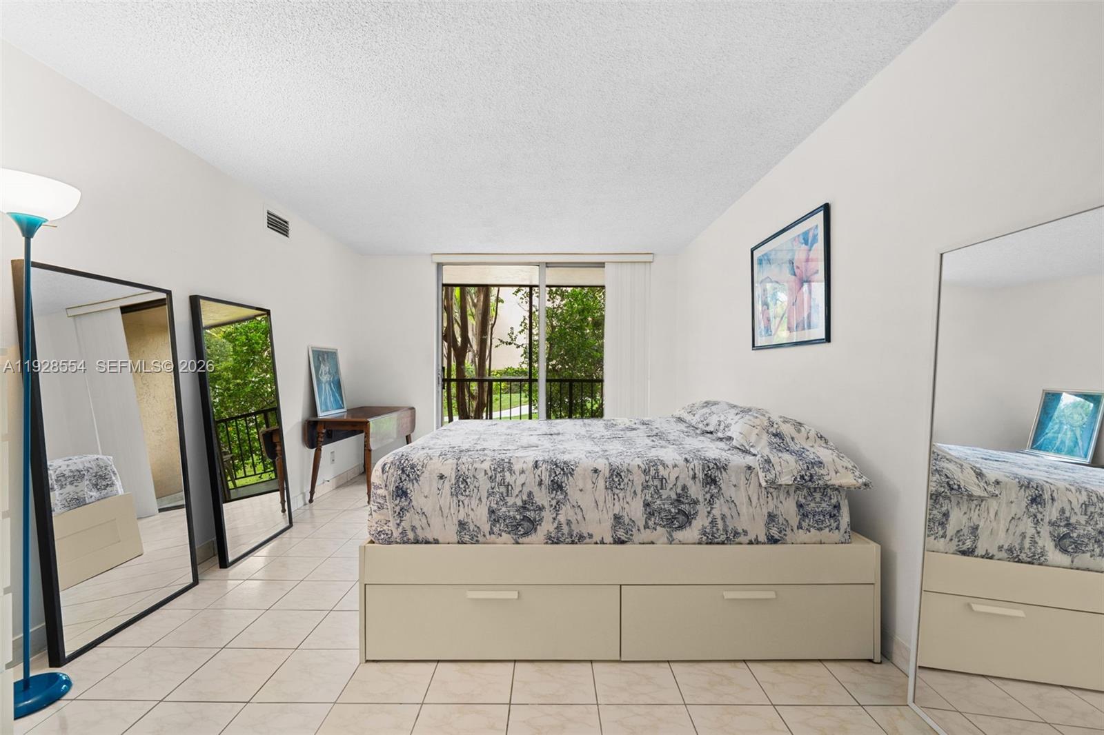 2101 Atlantic Shores Blvd #118 Hallandale Beach, FL 33009