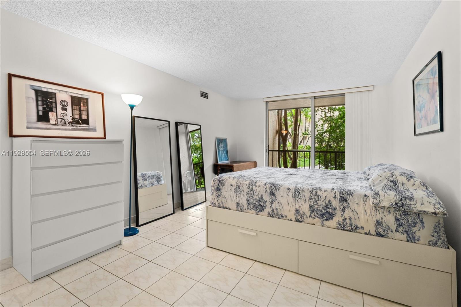 2101 Atlantic Shores Blvd #118 Hallandale Beach, FL 33009