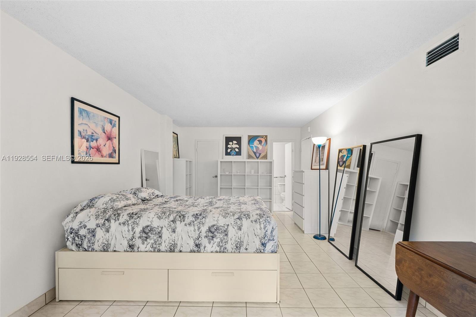 2101 Atlantic Shores Blvd #118 Hallandale Beach, FL 33009