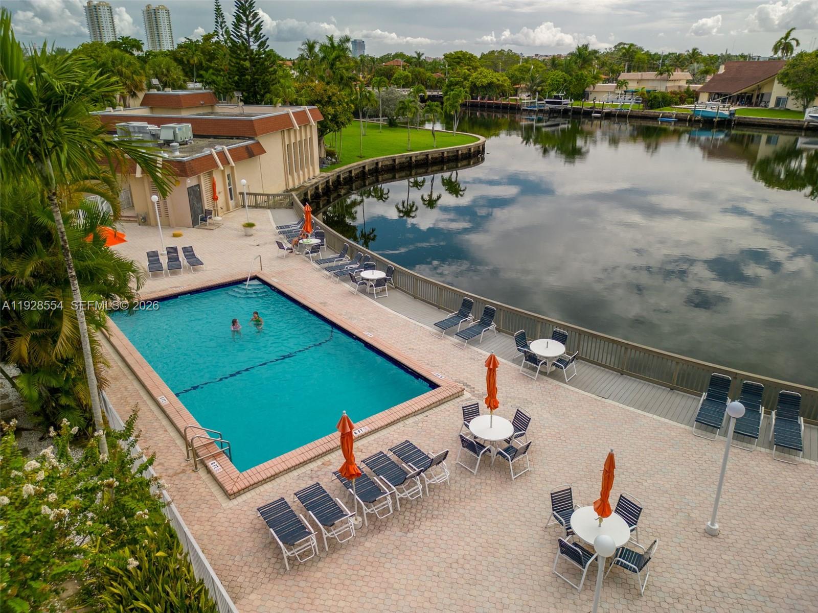 2101 Atlantic Shores Blvd #118 Hallandale Beach, FL 33009