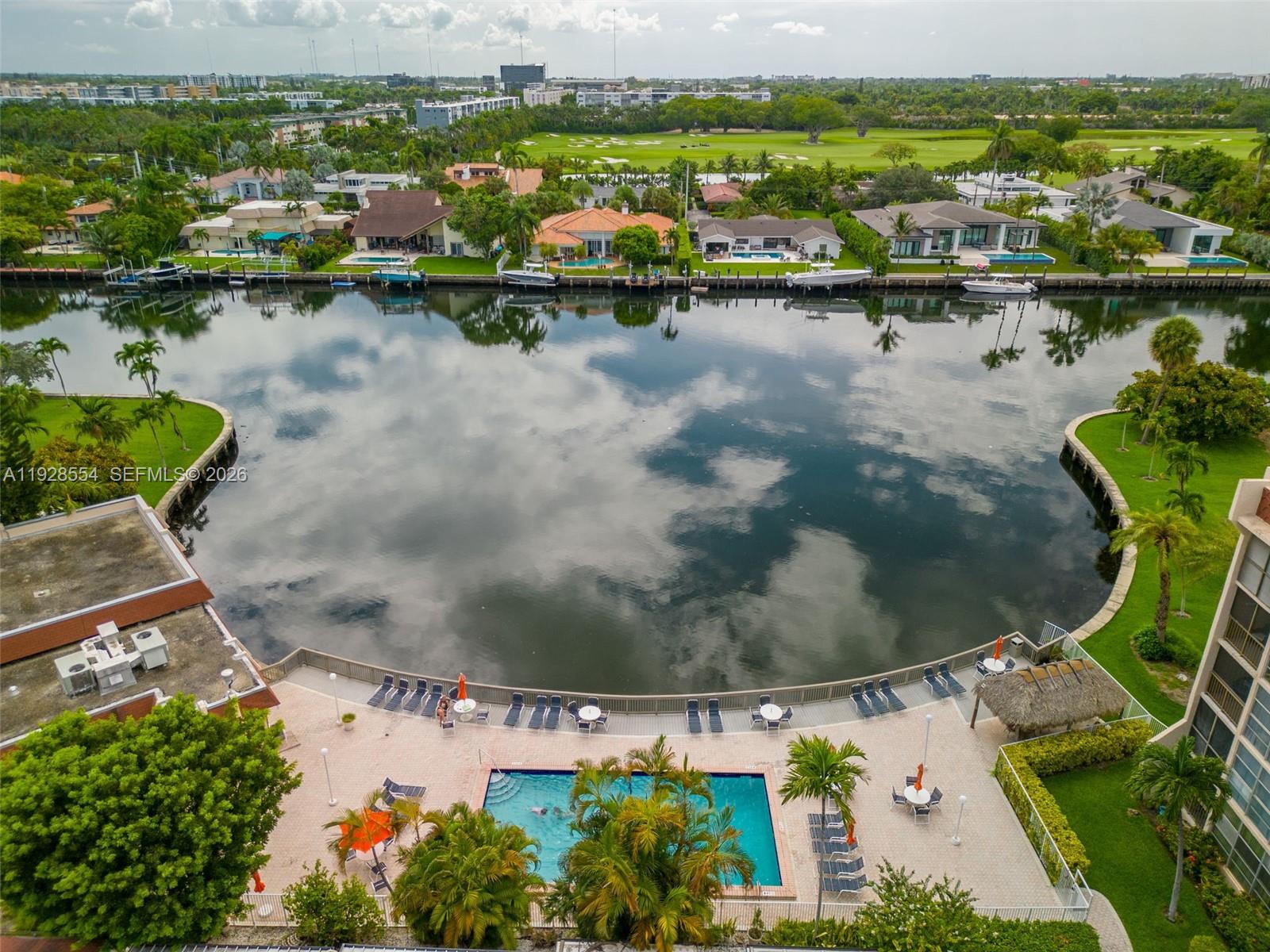 2101 Atlantic Shores Blvd #118 Hallandale Beach, FL 33009