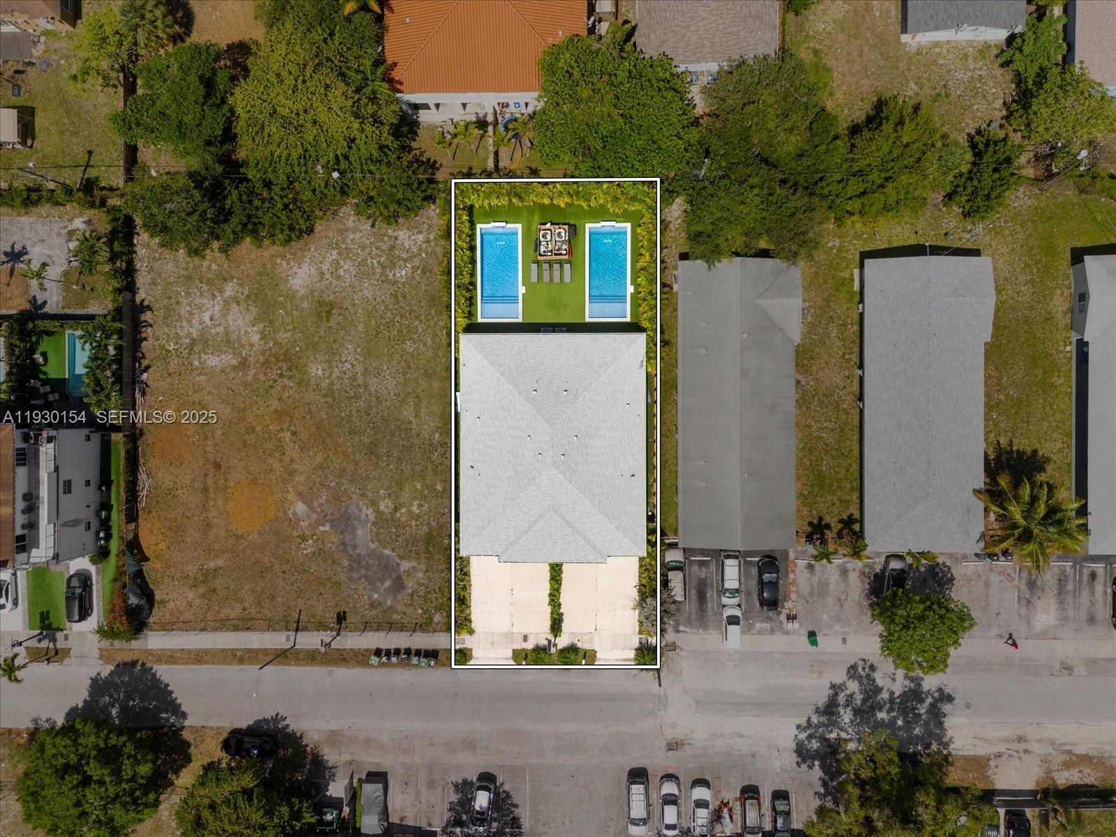 817-819 NW 1st Ave Fort Lauderdale, FL 33311