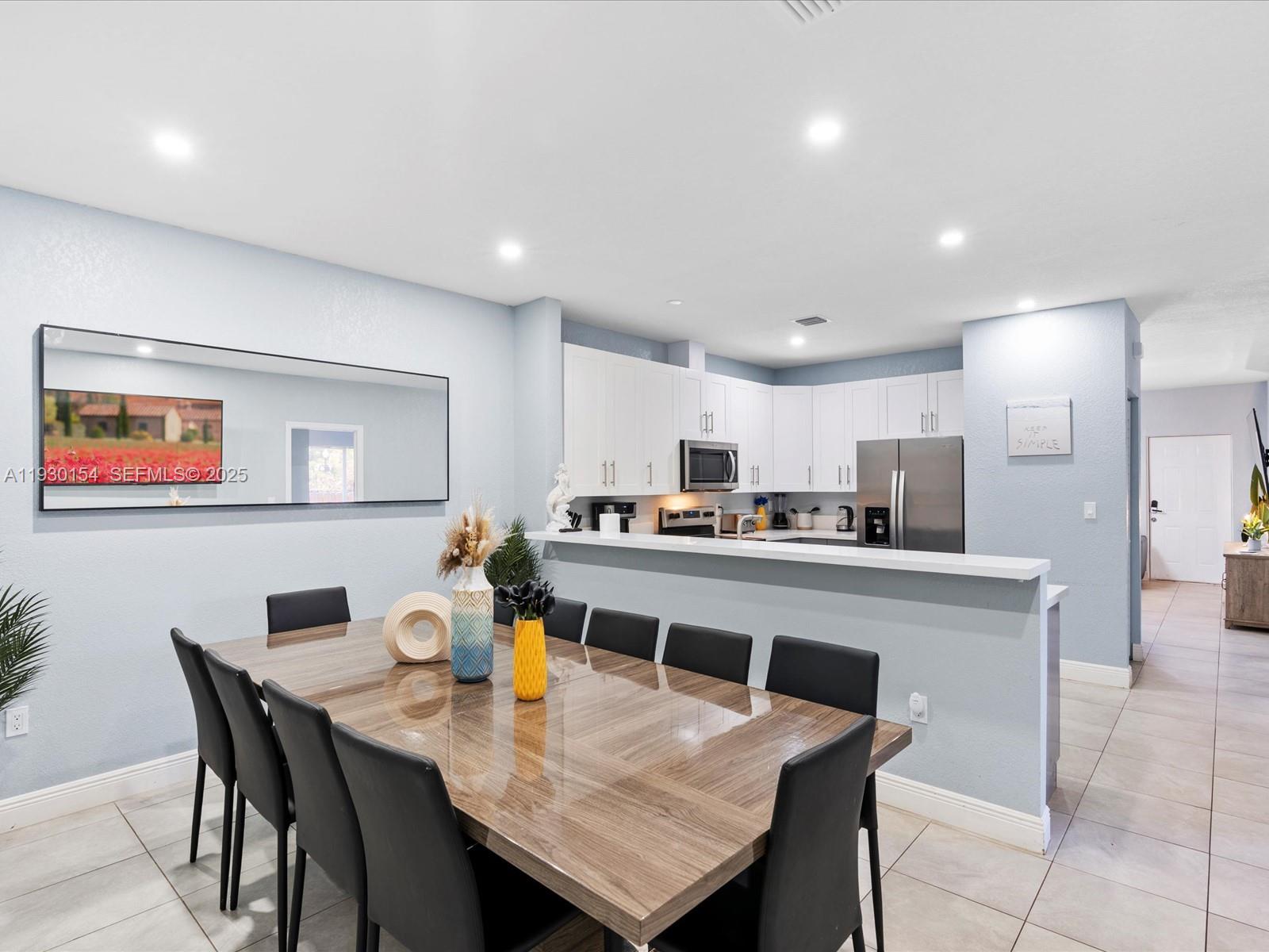 817-819 NW 1st Ave Fort Lauderdale, FL 33311