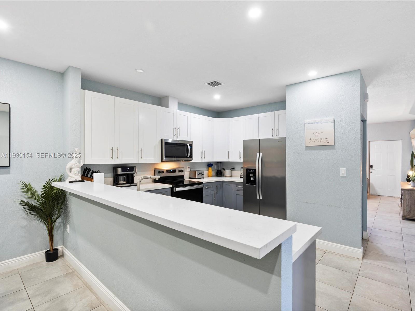 817-819 NW 1st Ave Fort Lauderdale, FL 33311