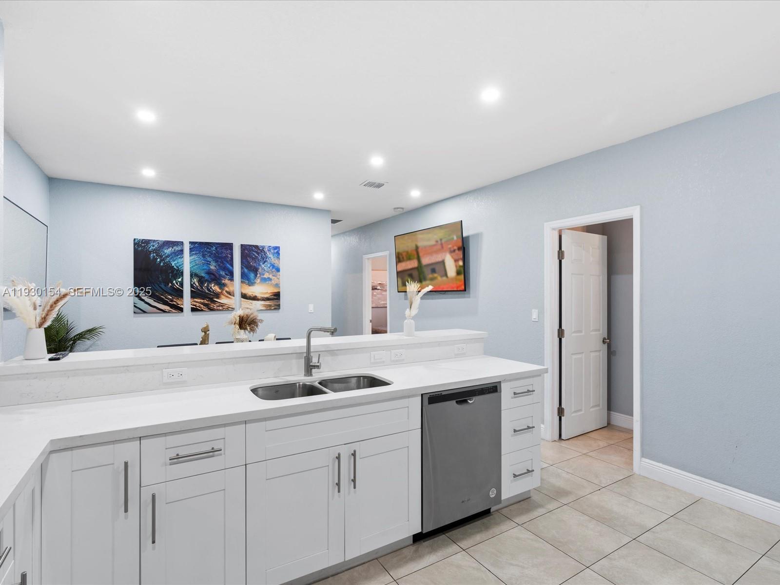 817-819 NW 1st Ave Fort Lauderdale, FL 33311