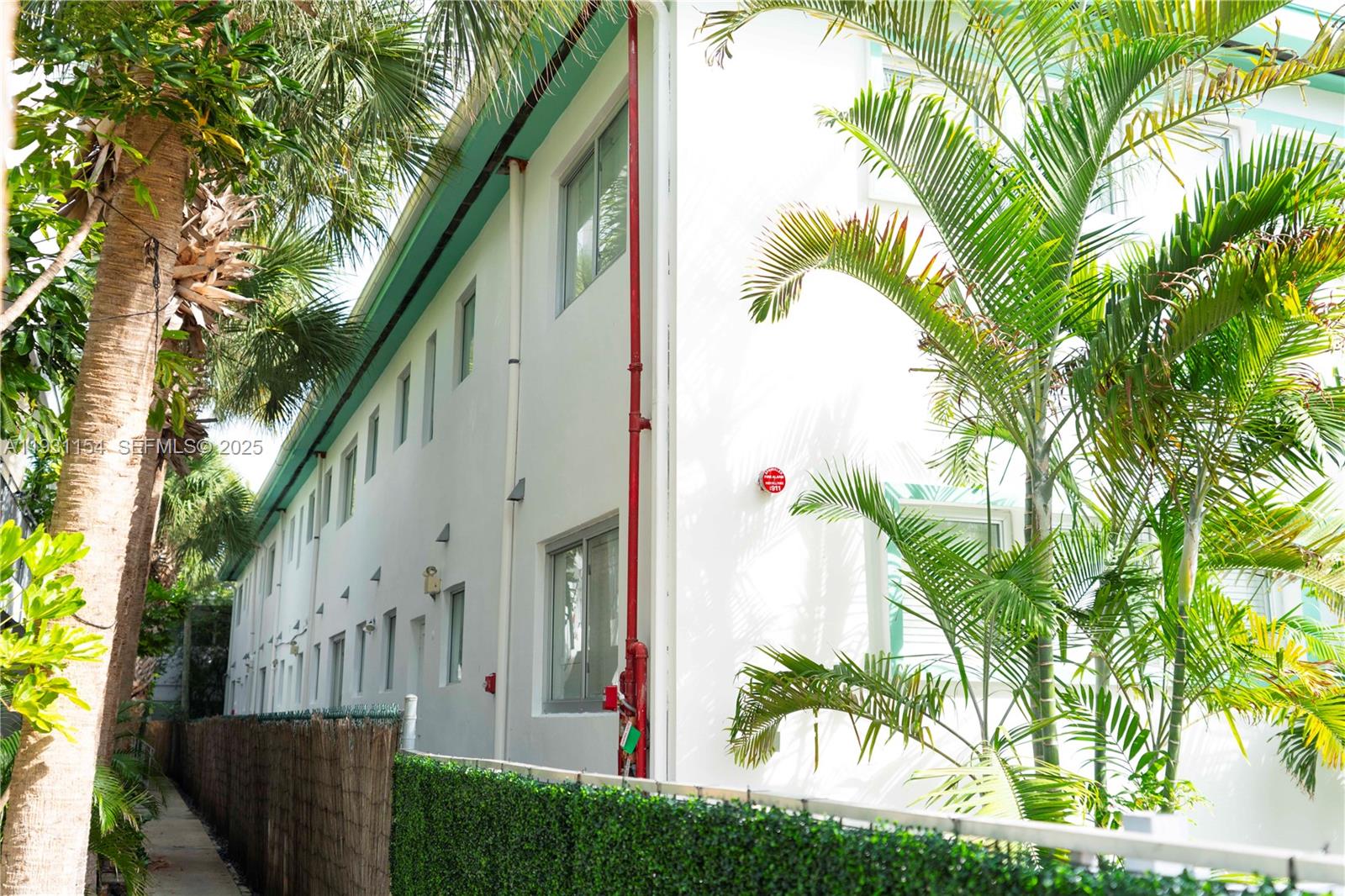 1321 15th St Miami Beach, FL 33139