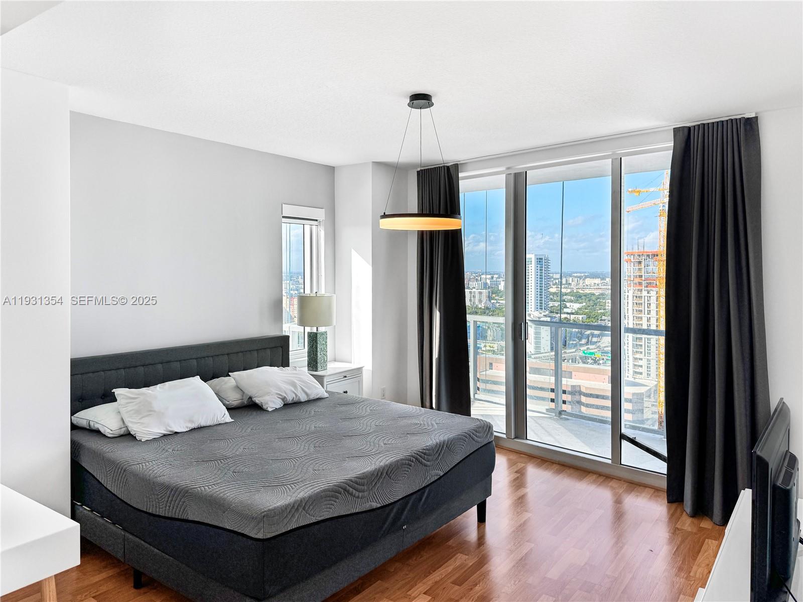 image Latitude on the River10