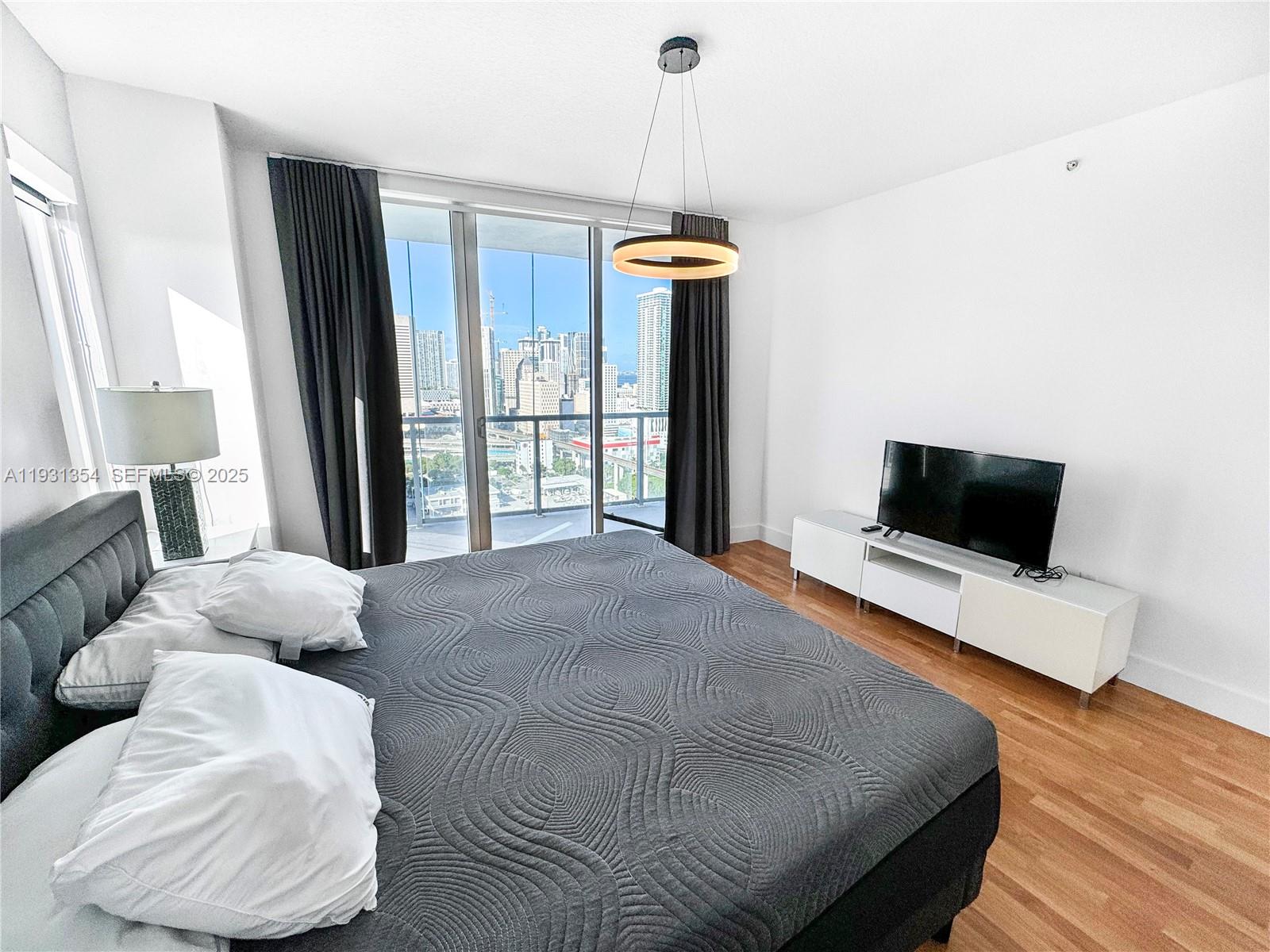 image Latitude on the River13