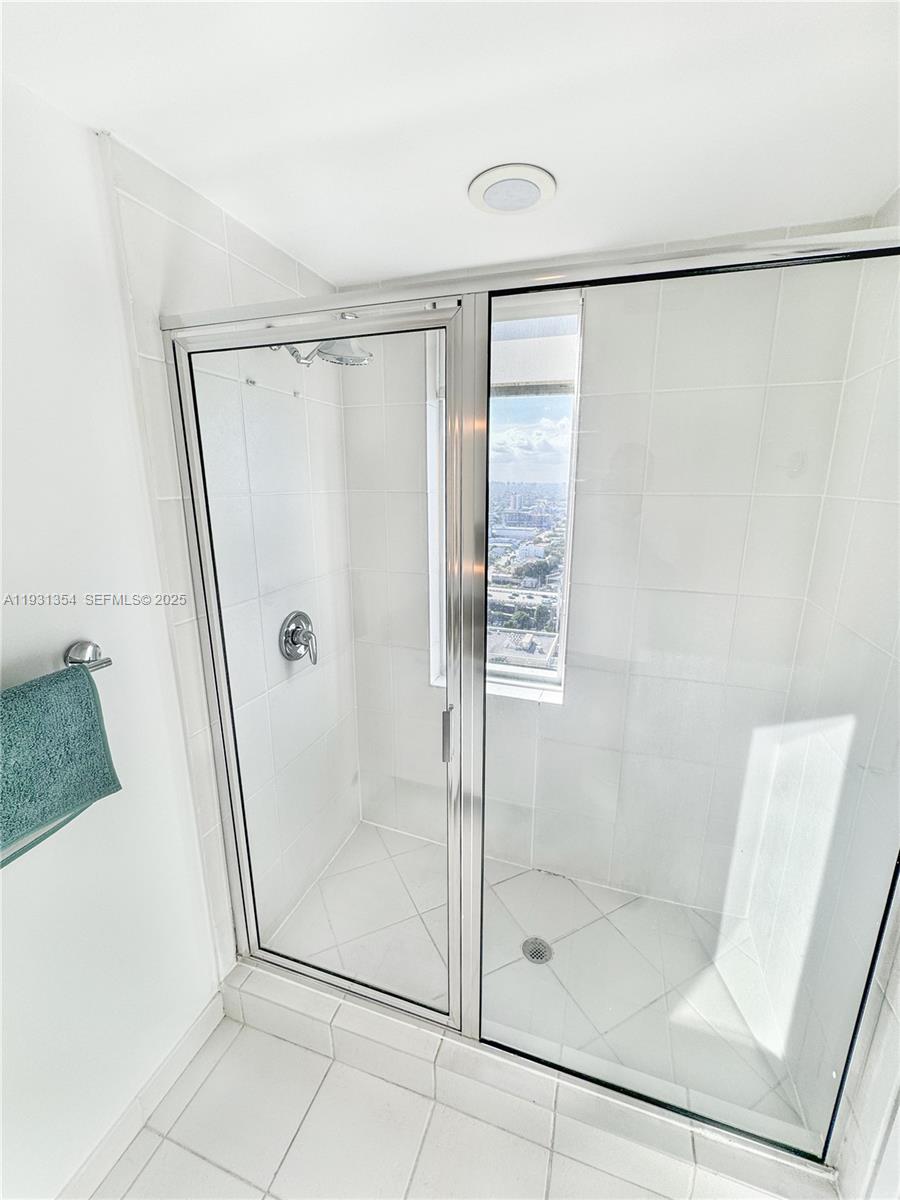 image Latitude on the River20