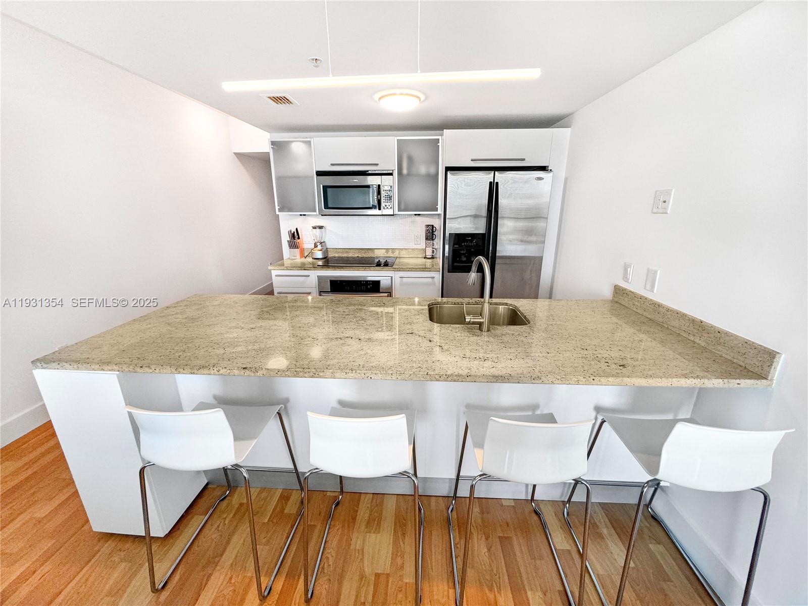 image Latitude on the River2