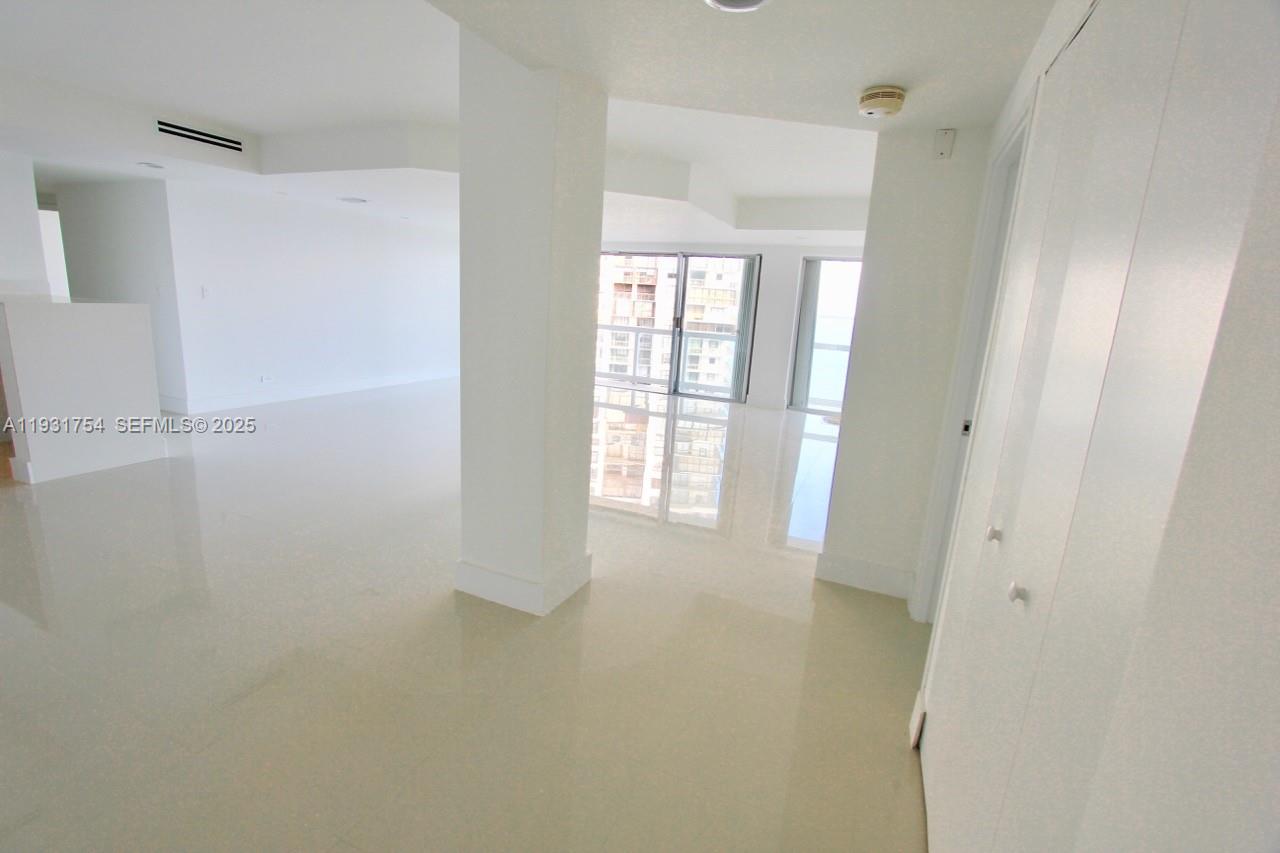image Brickell Townhouse5