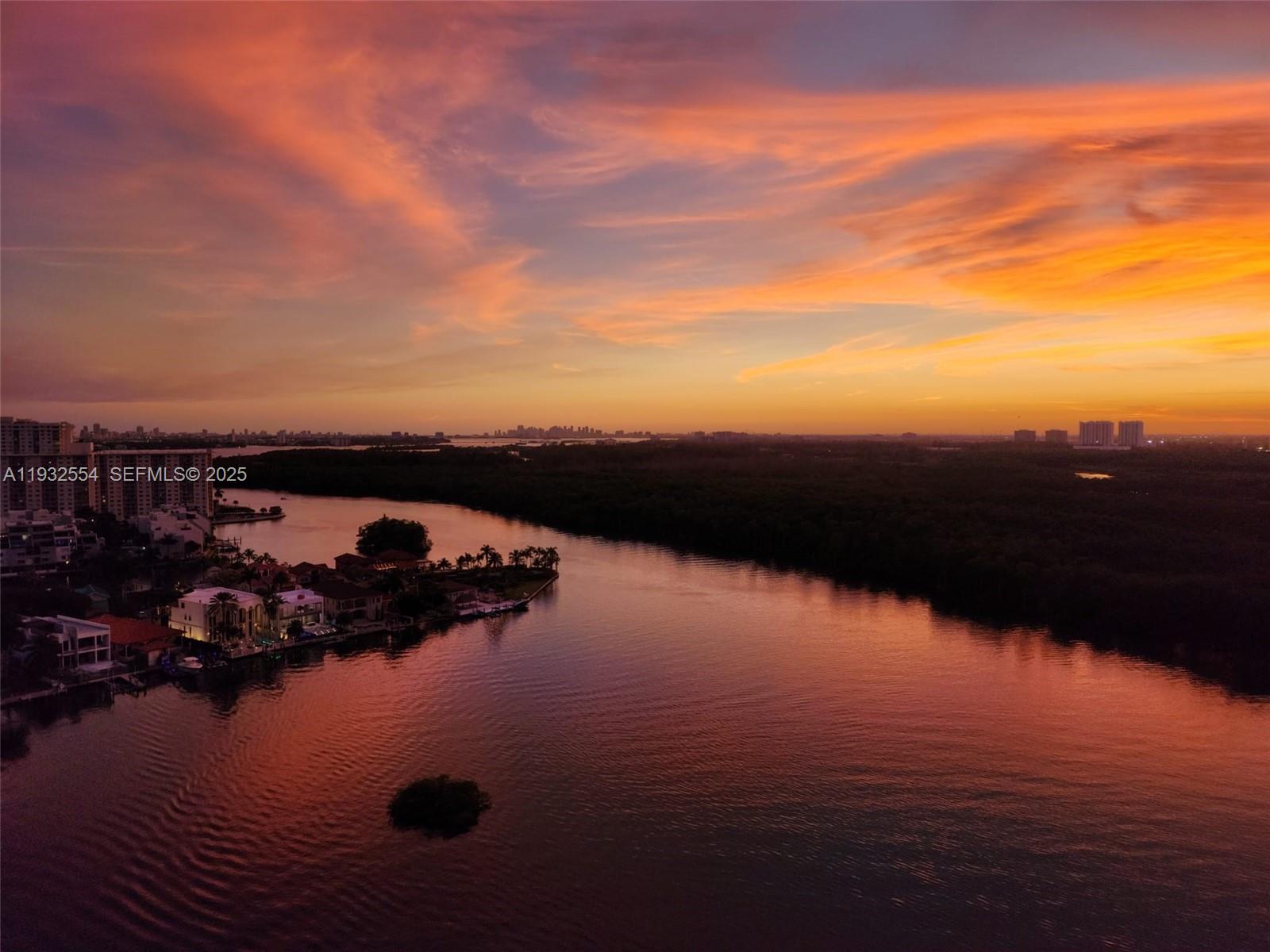 image 400 Sunny Isles3