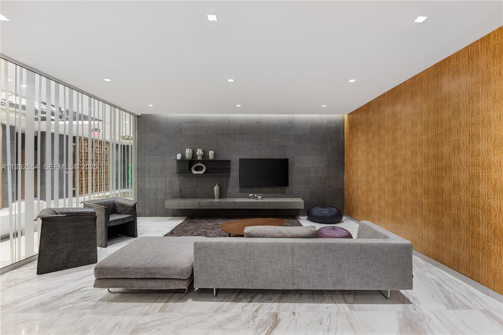 image 400 Sunny Isles44