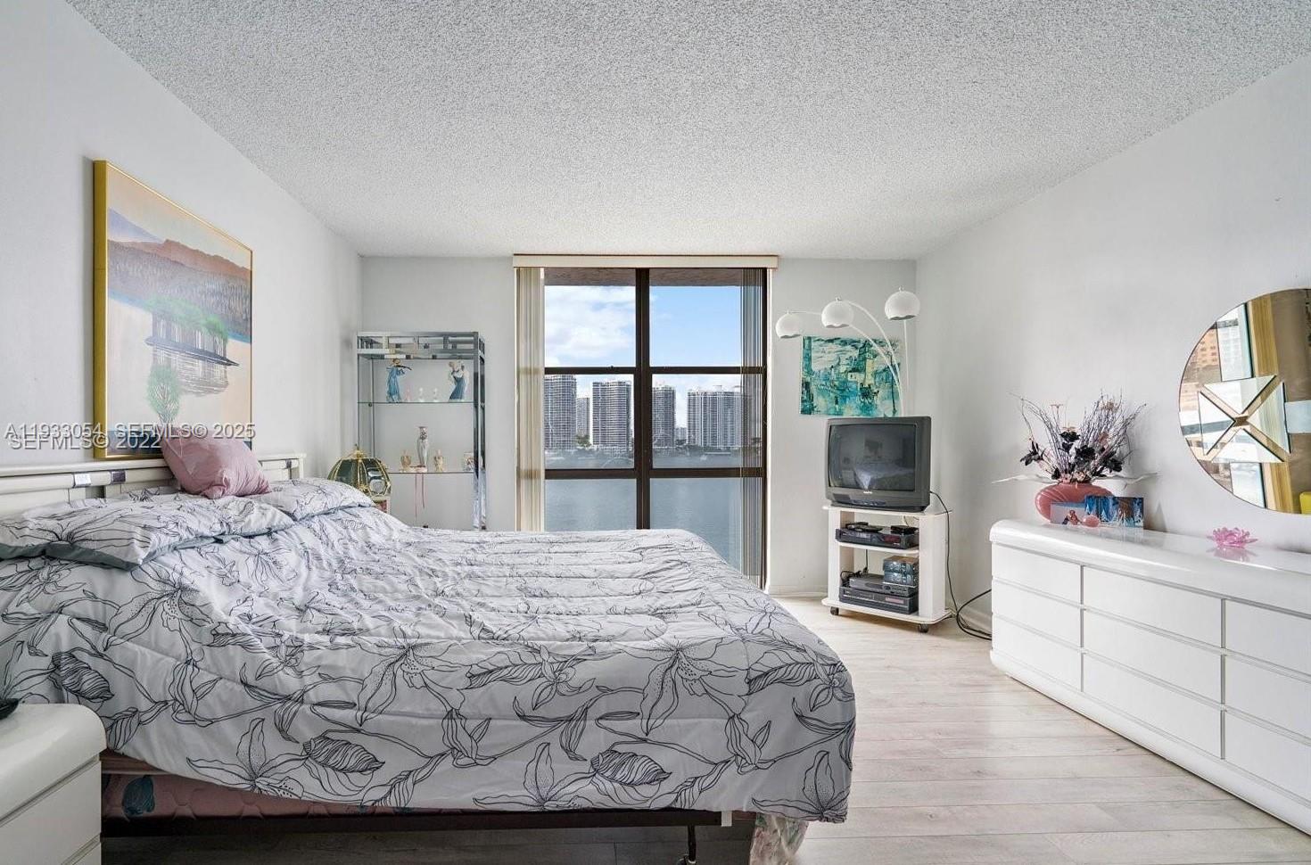 17500 N Bay Rd #S707 Sunny Isles Beach, FL 33160