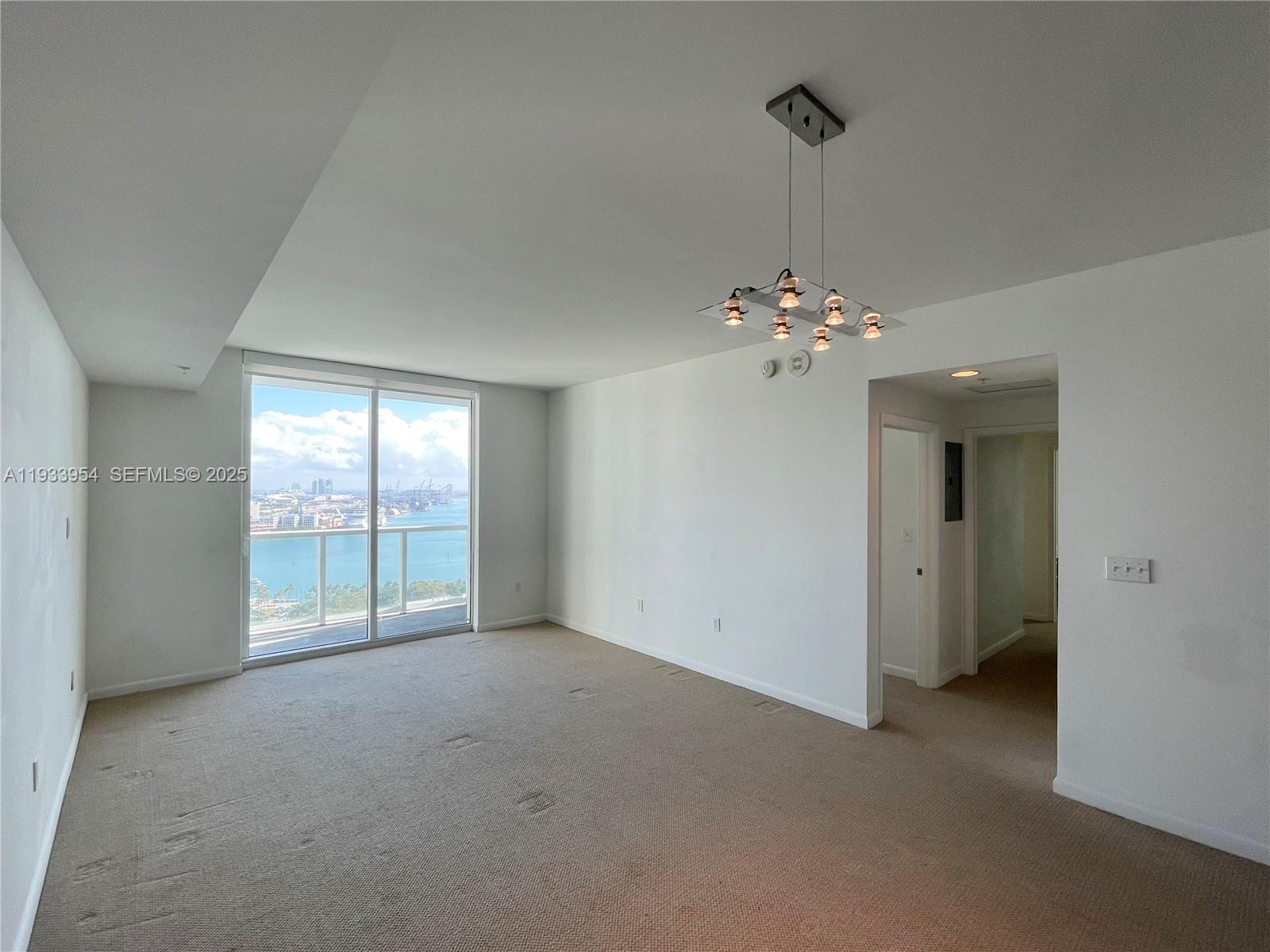 image Vizcayne South15